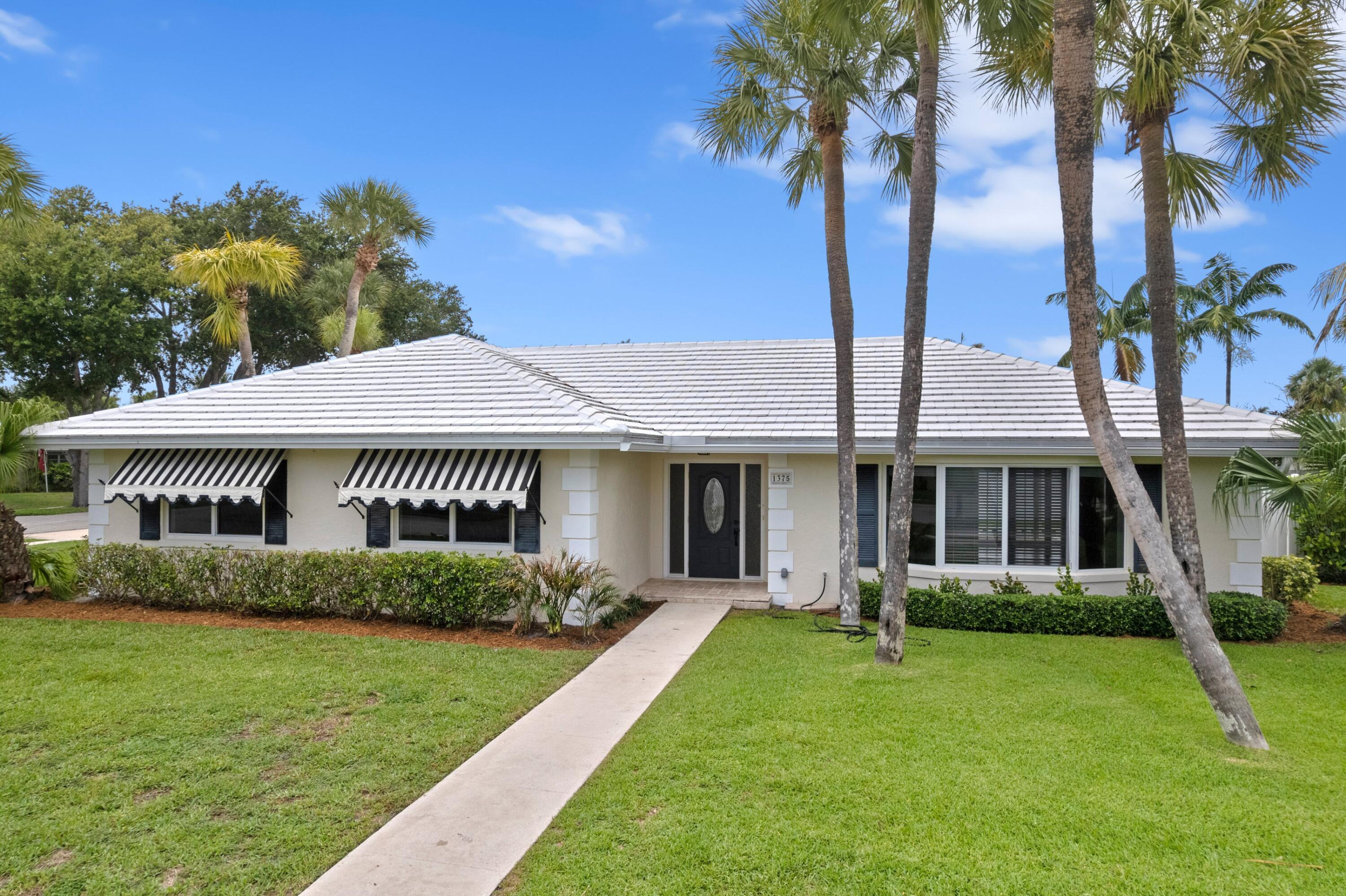 BOCA RATON SQUARE 17 - Residential