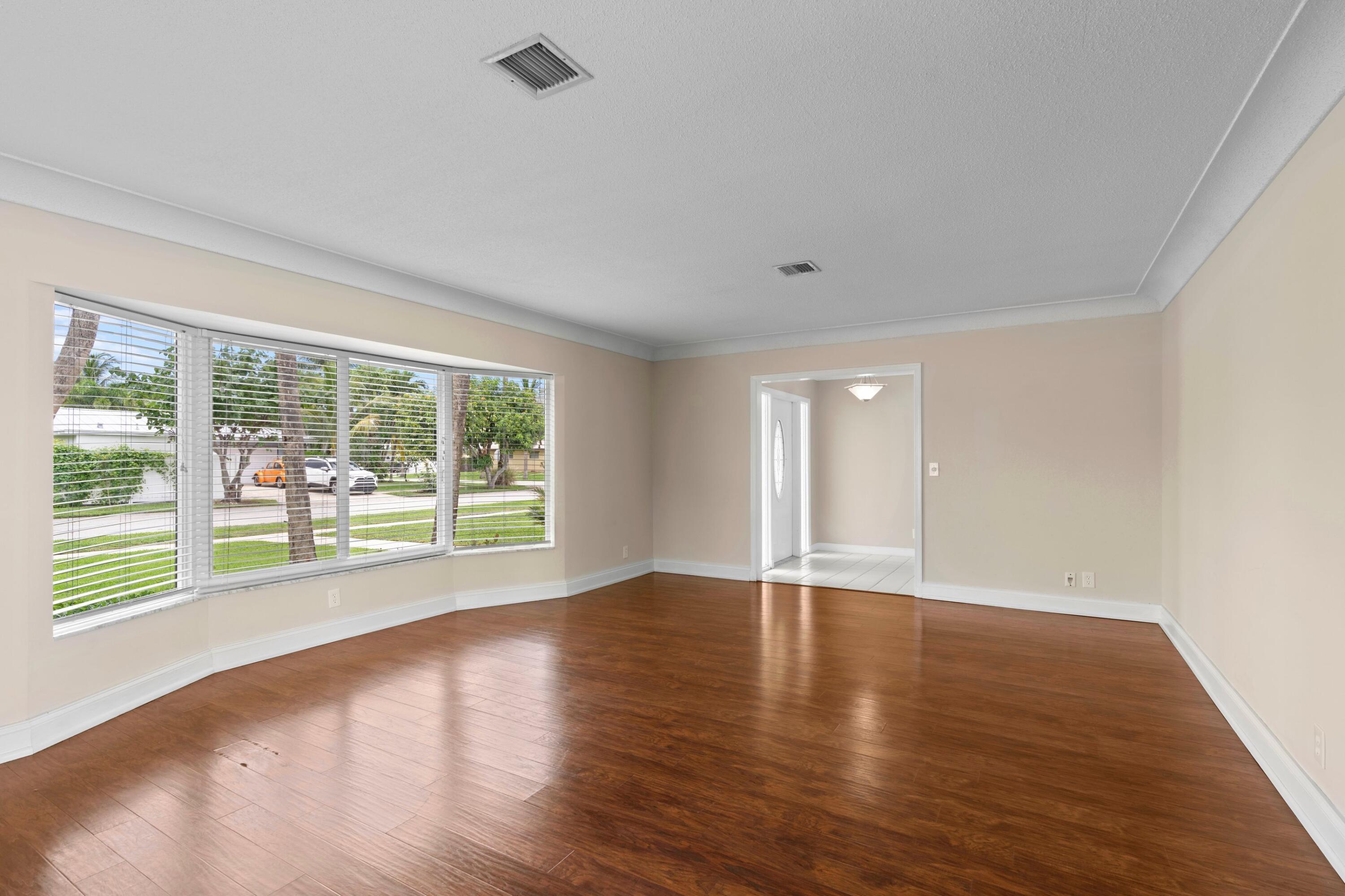 BOCA RATON SQUARE 17 - Residential
