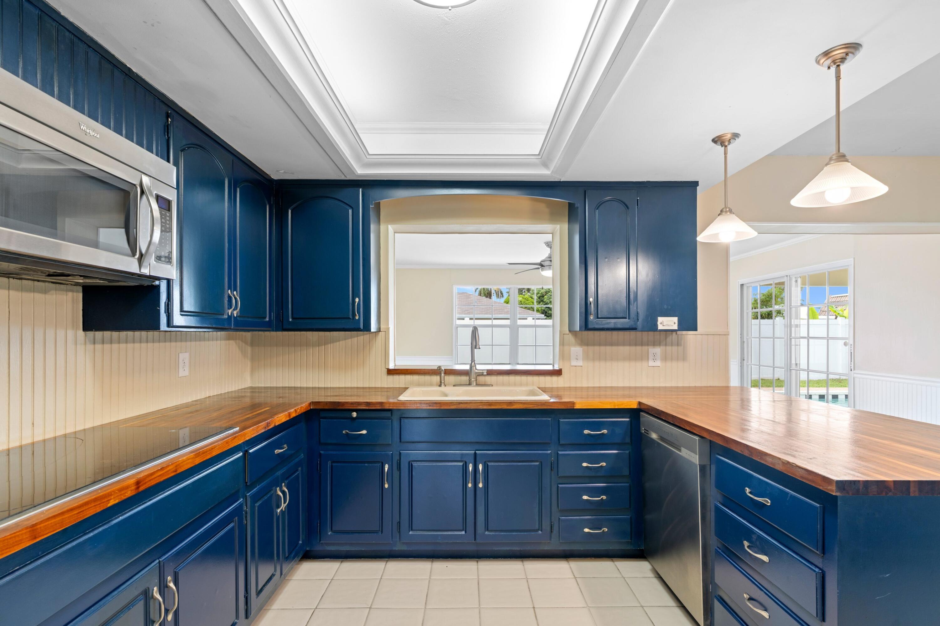 BOCA RATON SQUARE 17 - Residential