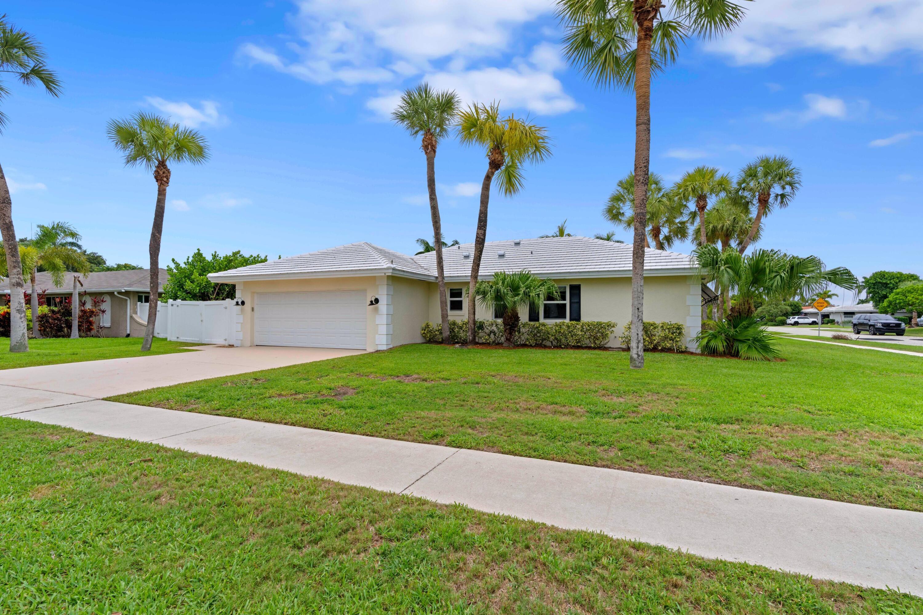 BOCA RATON SQUARE 17 - Residential