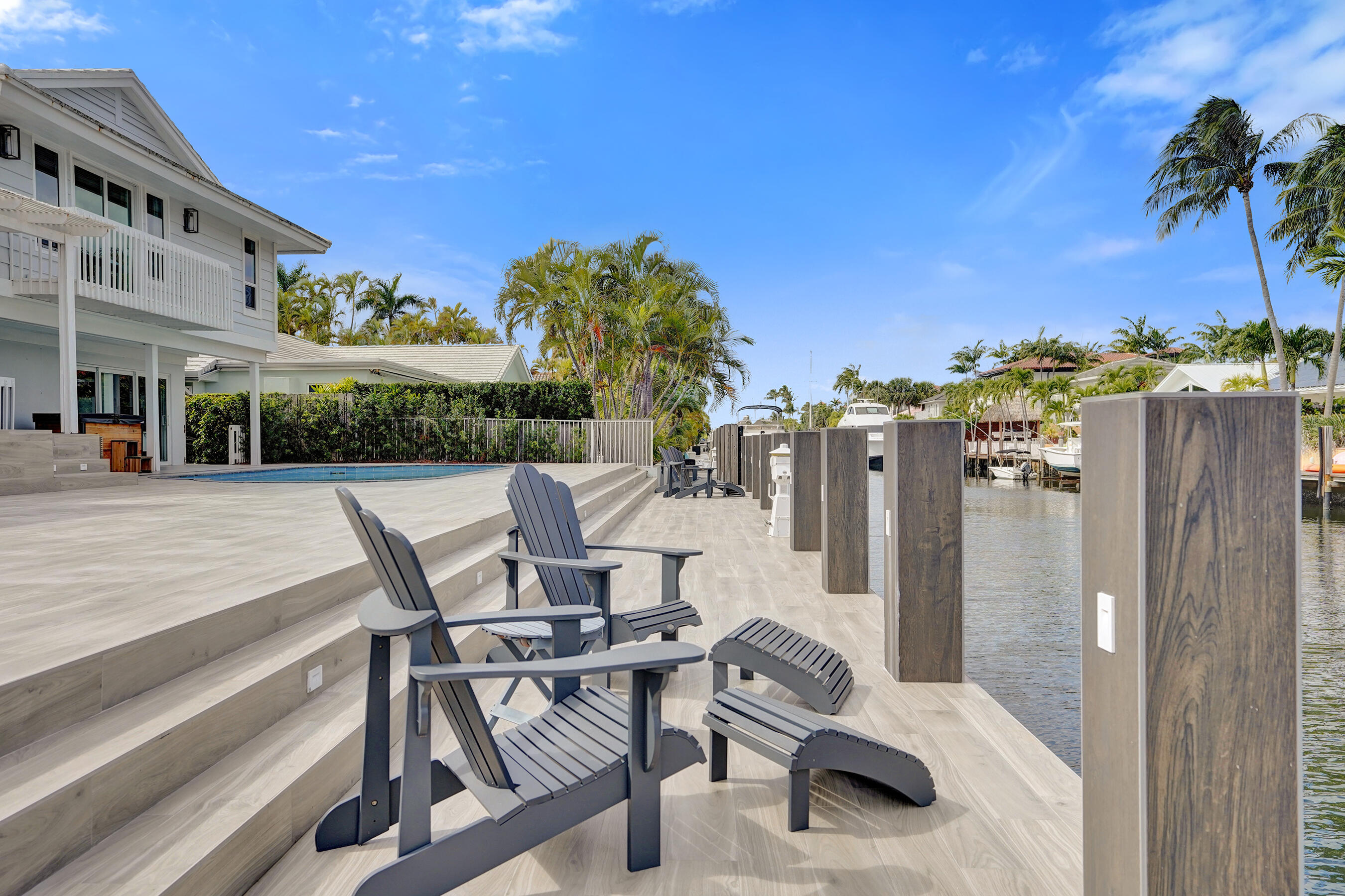 CORAL KEY VILLAS SEC 9 - Residential