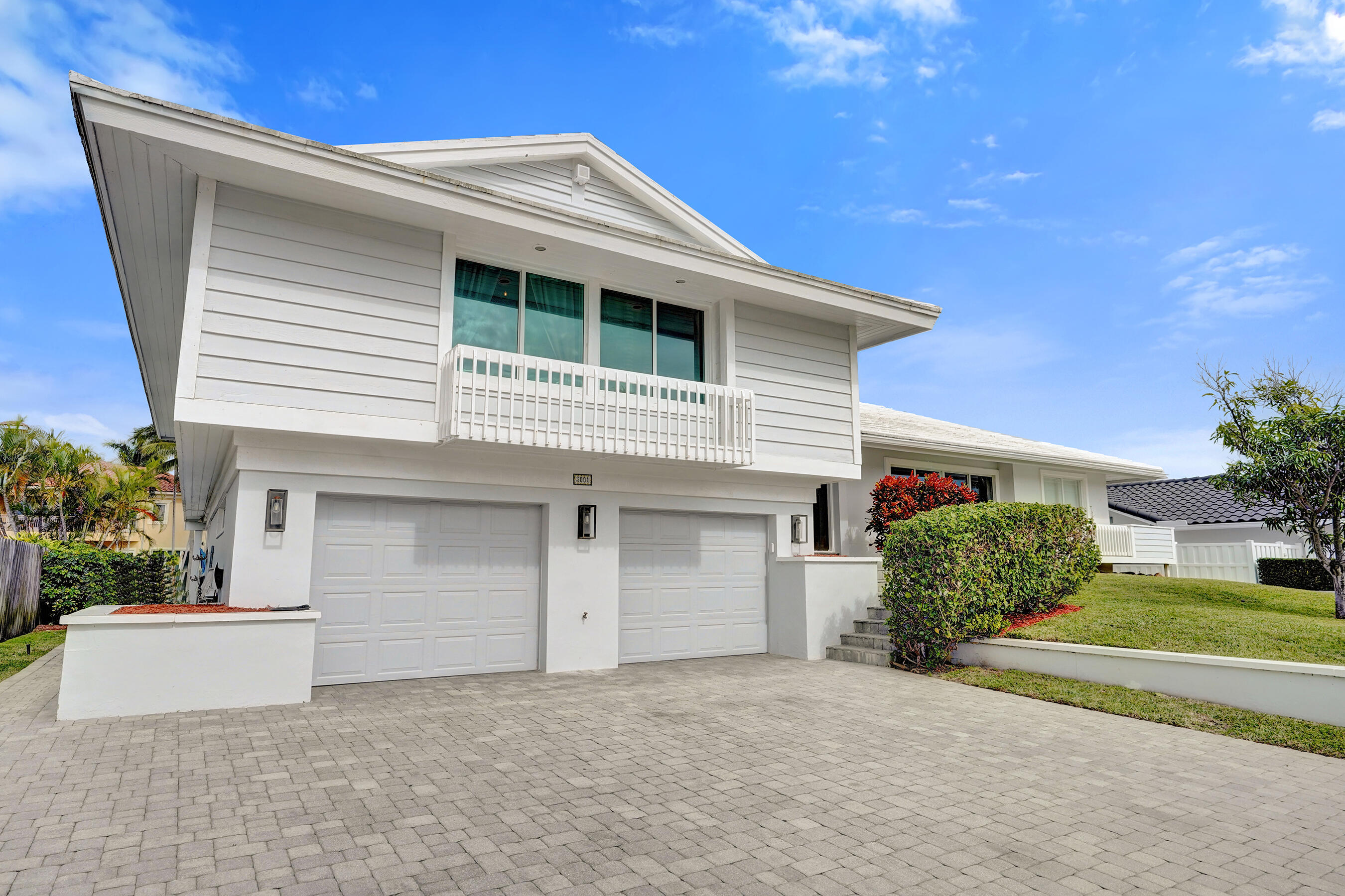 CORAL KEY VILLAS SEC 9 - Residential