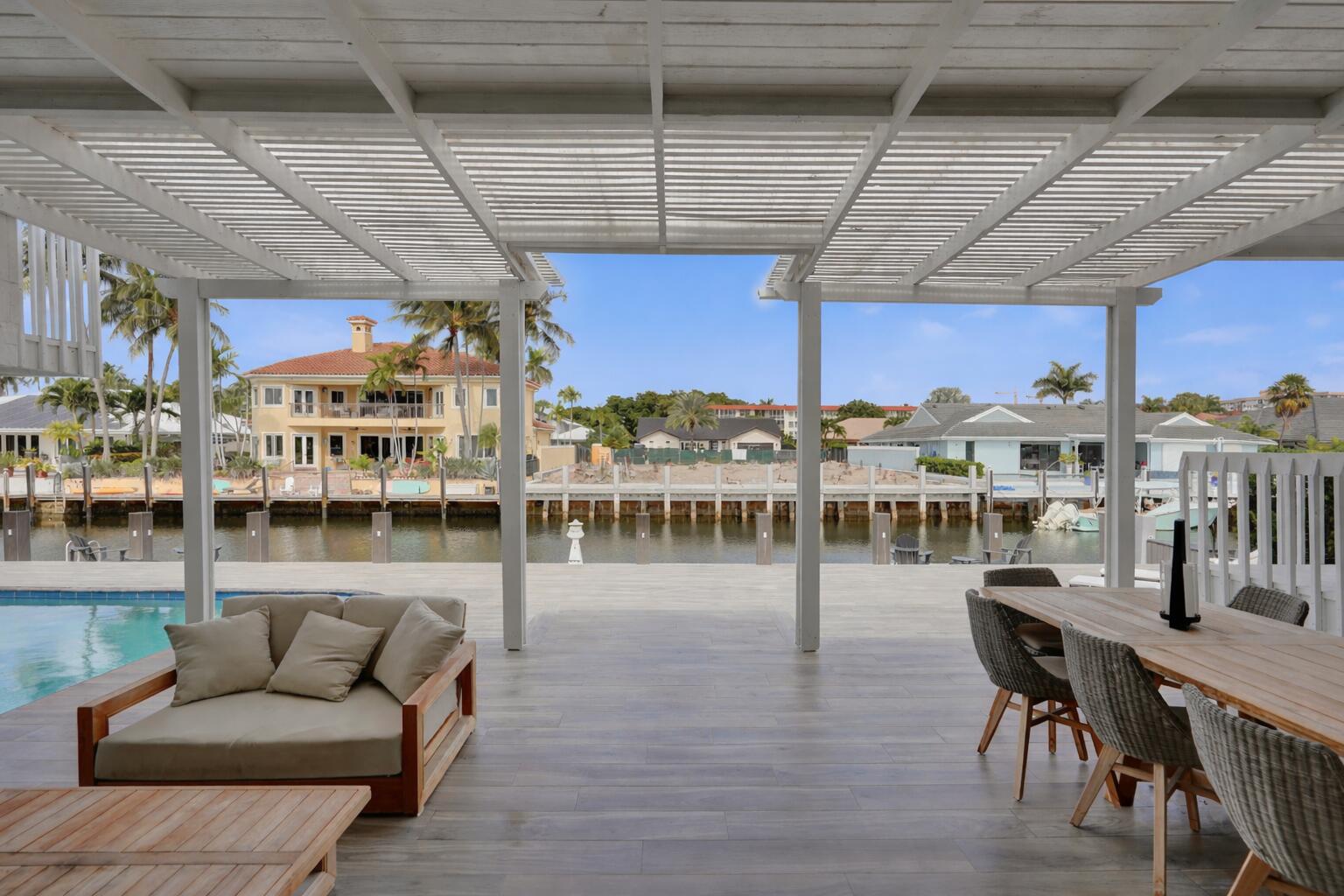 CORAL KEY VILLAS SEC 9 - Residential