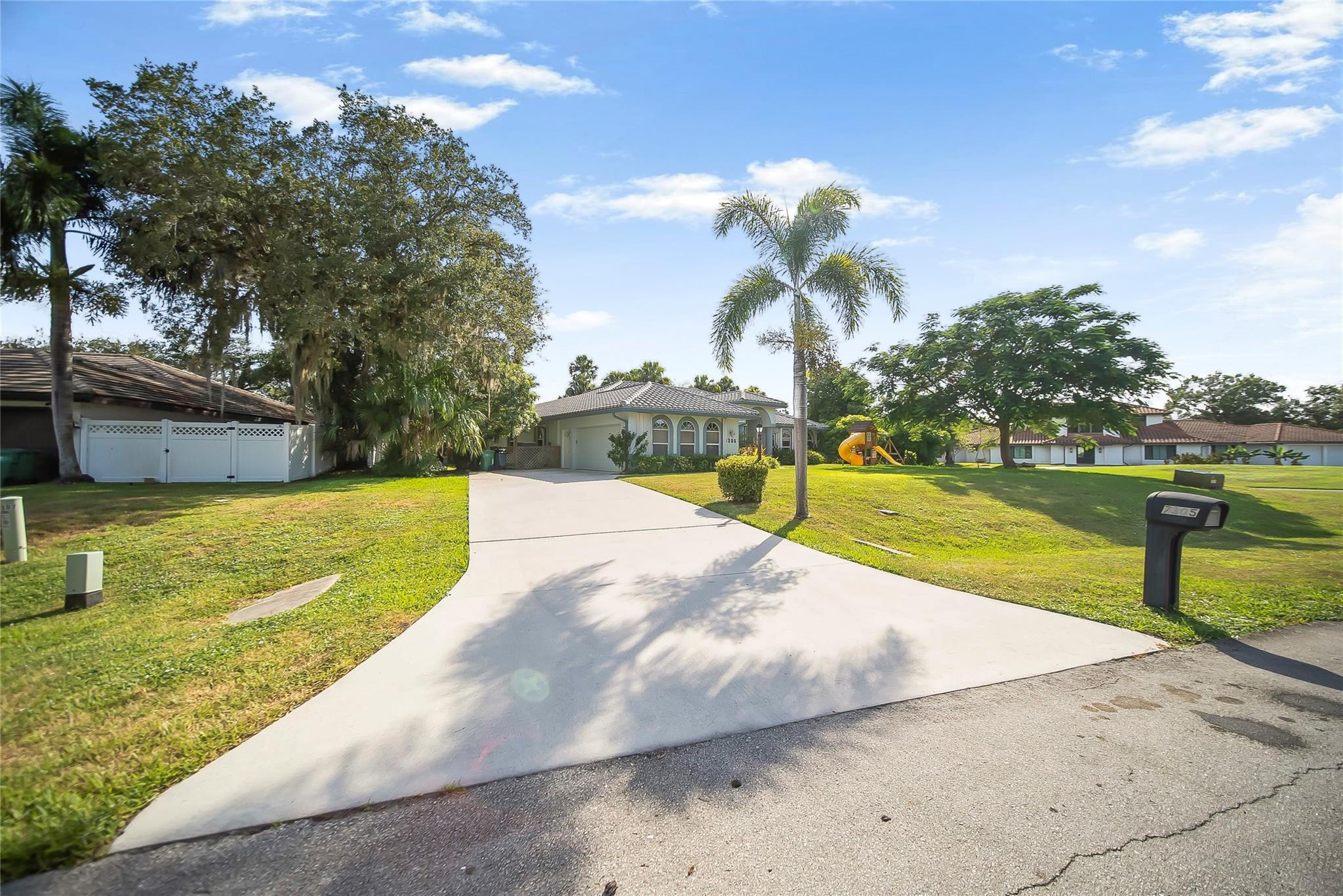 RIVERS EDGE - Residential