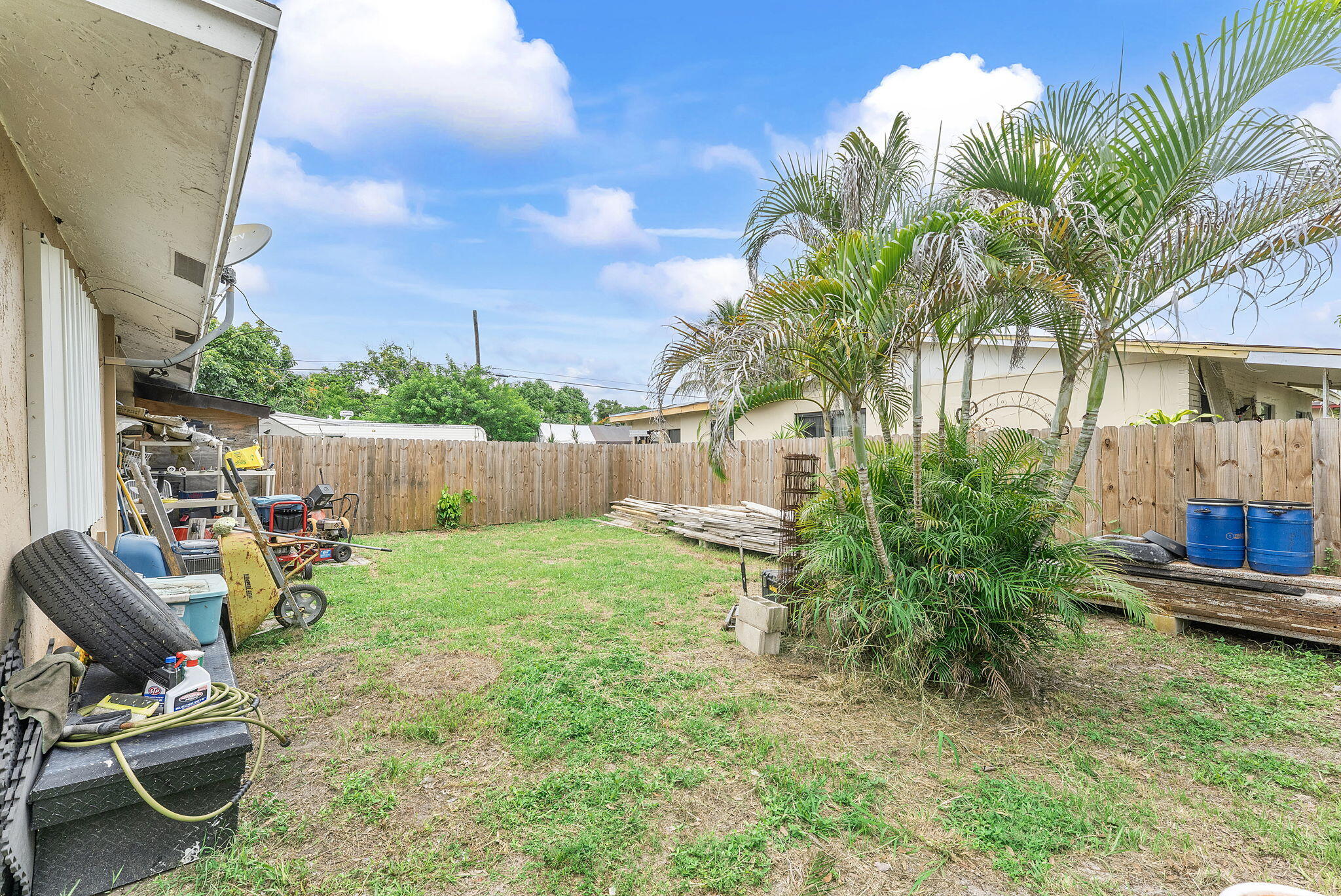 ROYAL PALM ESTATES 2 - Residential Income