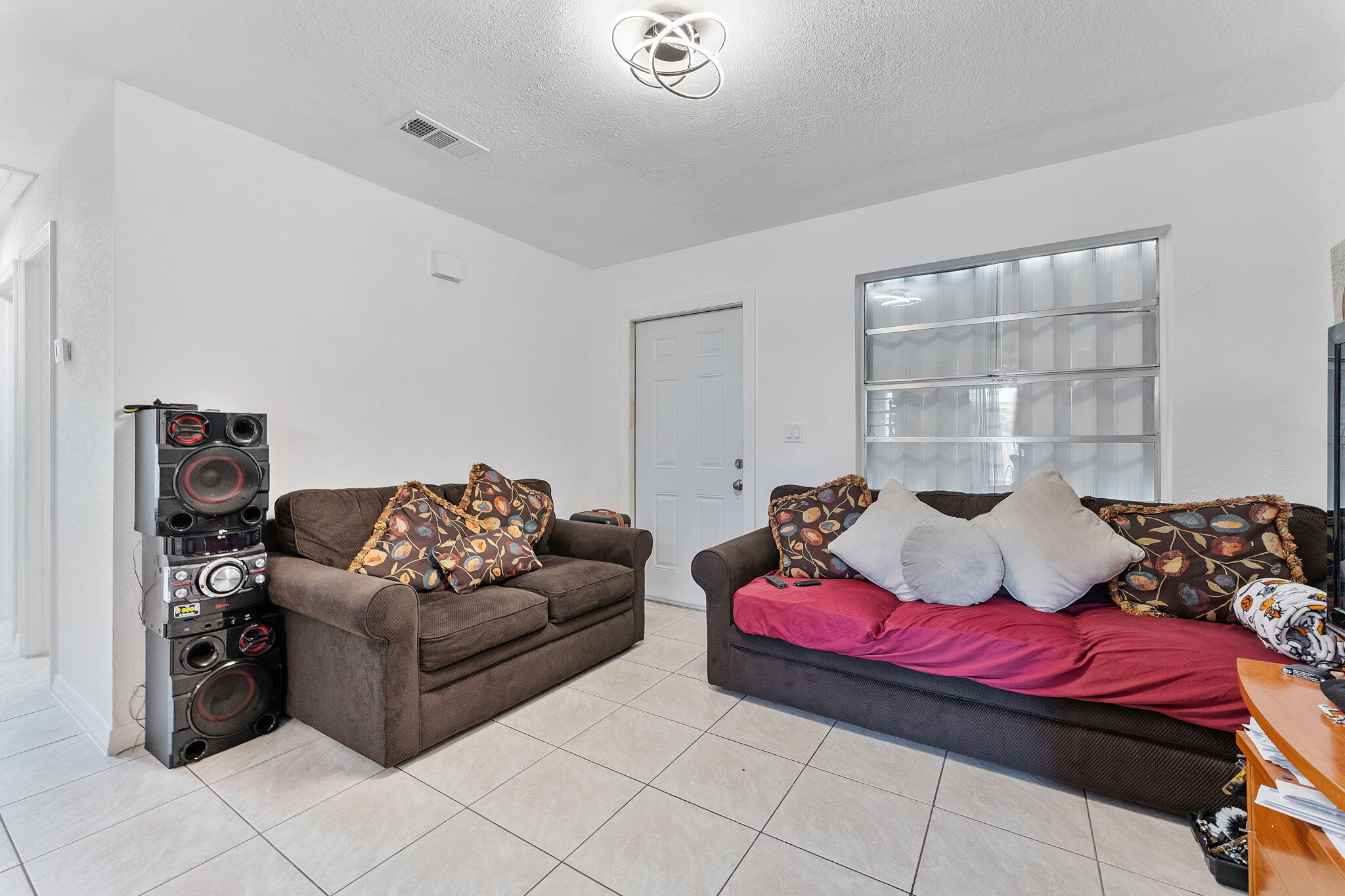 ROYAL PALM ESTATES 2 - Residential Income