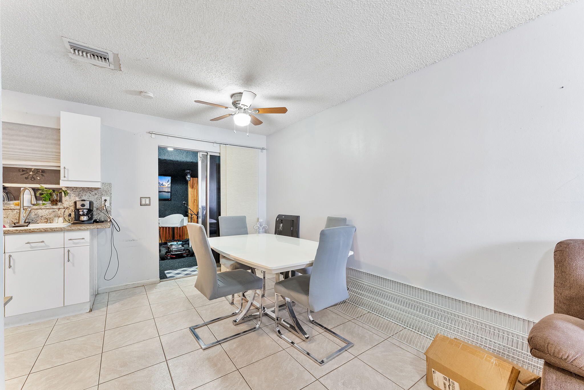 ROYAL PALM ESTATES 2 - Residential Income