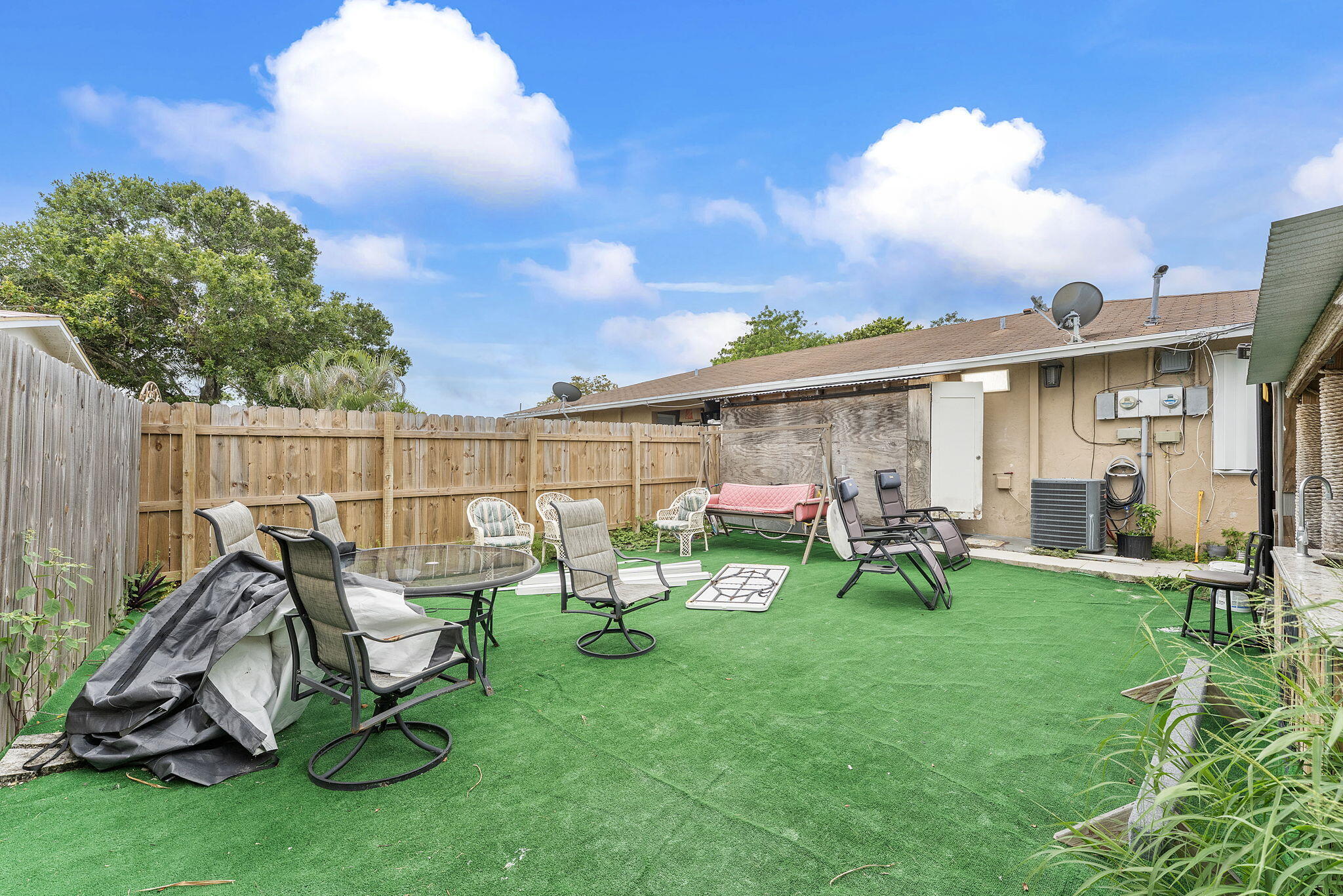 ROYAL PALM ESTATES 2 - Residential Income