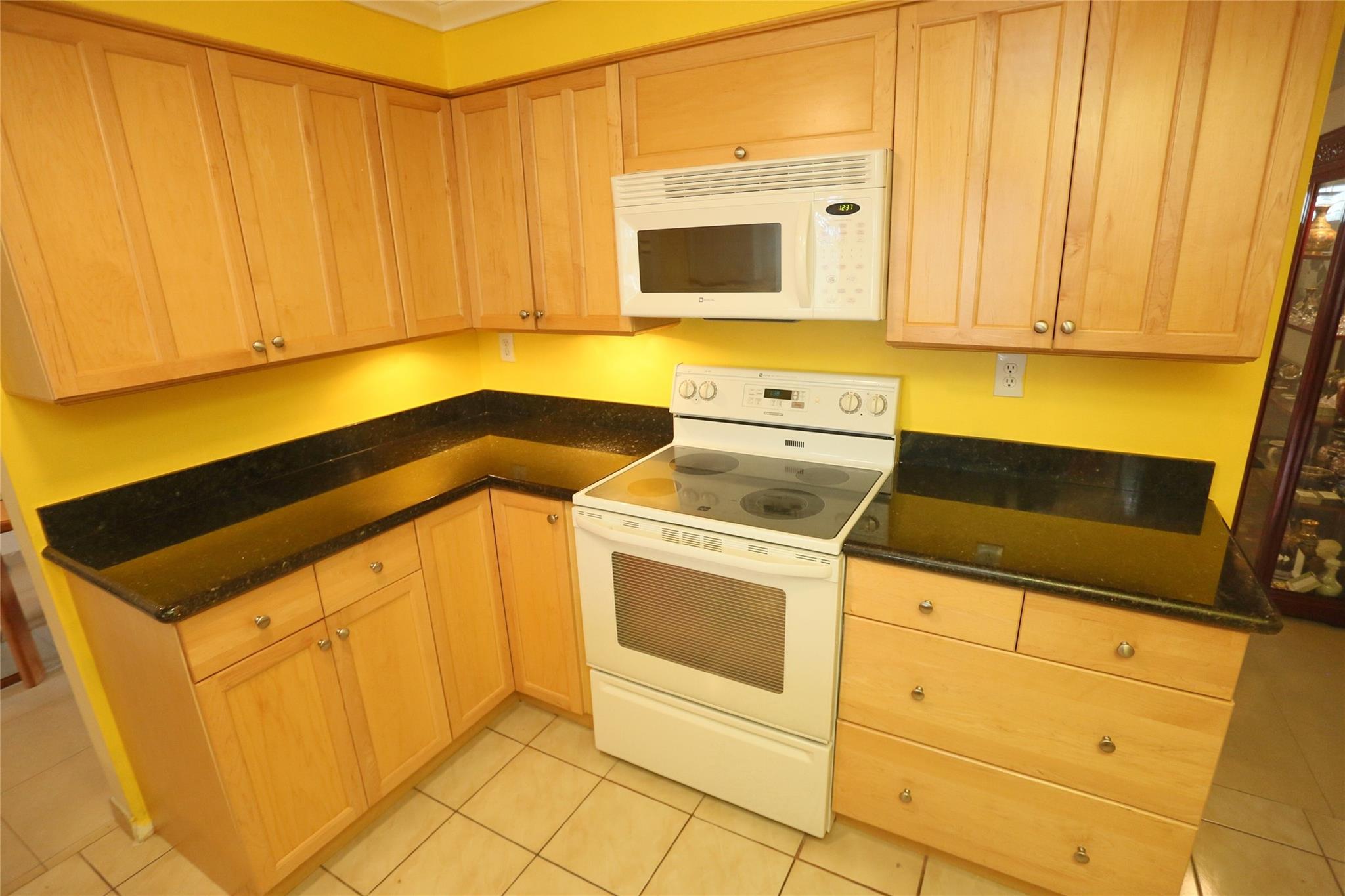 Mainlands Of Tamarac Lake - Residential