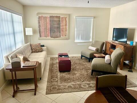 SNUG HARBOR GARDENS CONDO - Residential