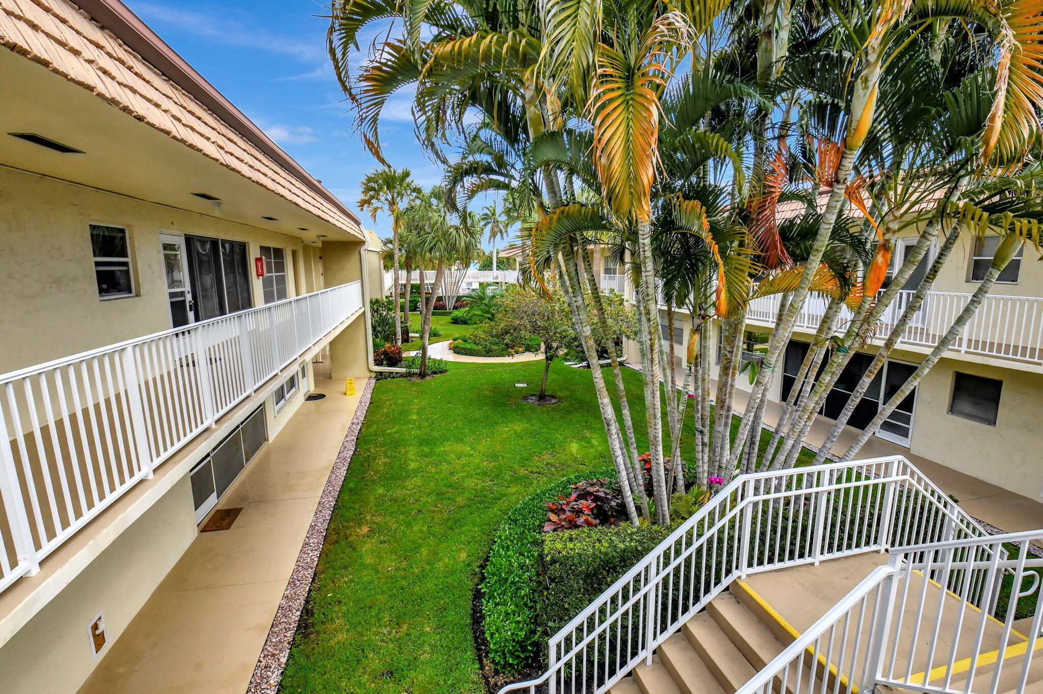 SNUG HARBOR GARDENS CONDO - Residential