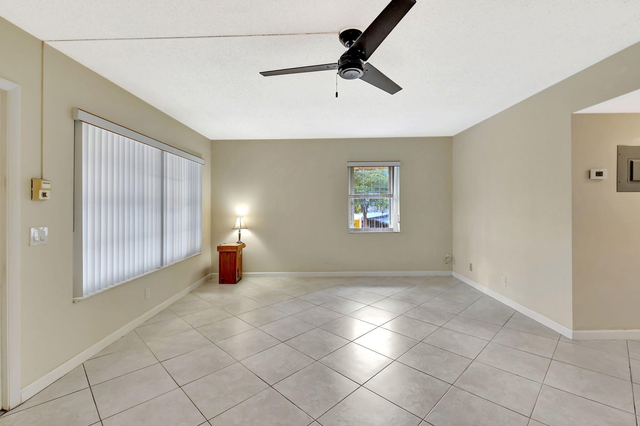 SNUG HARBOR GARDENS CONDO - Residential