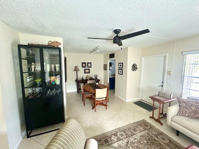 SNUG HARBOR GARDENS CONDO - Residential