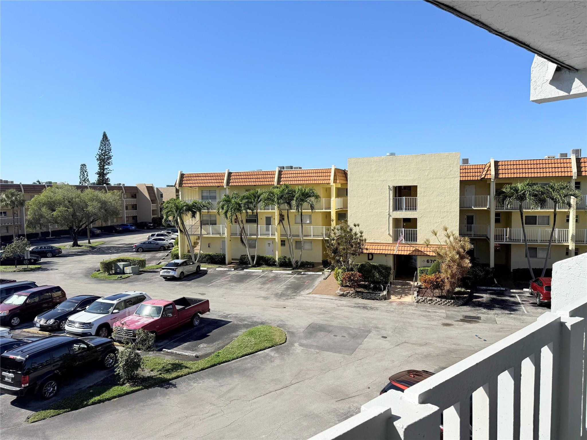 Royal Park Gardens - Residential