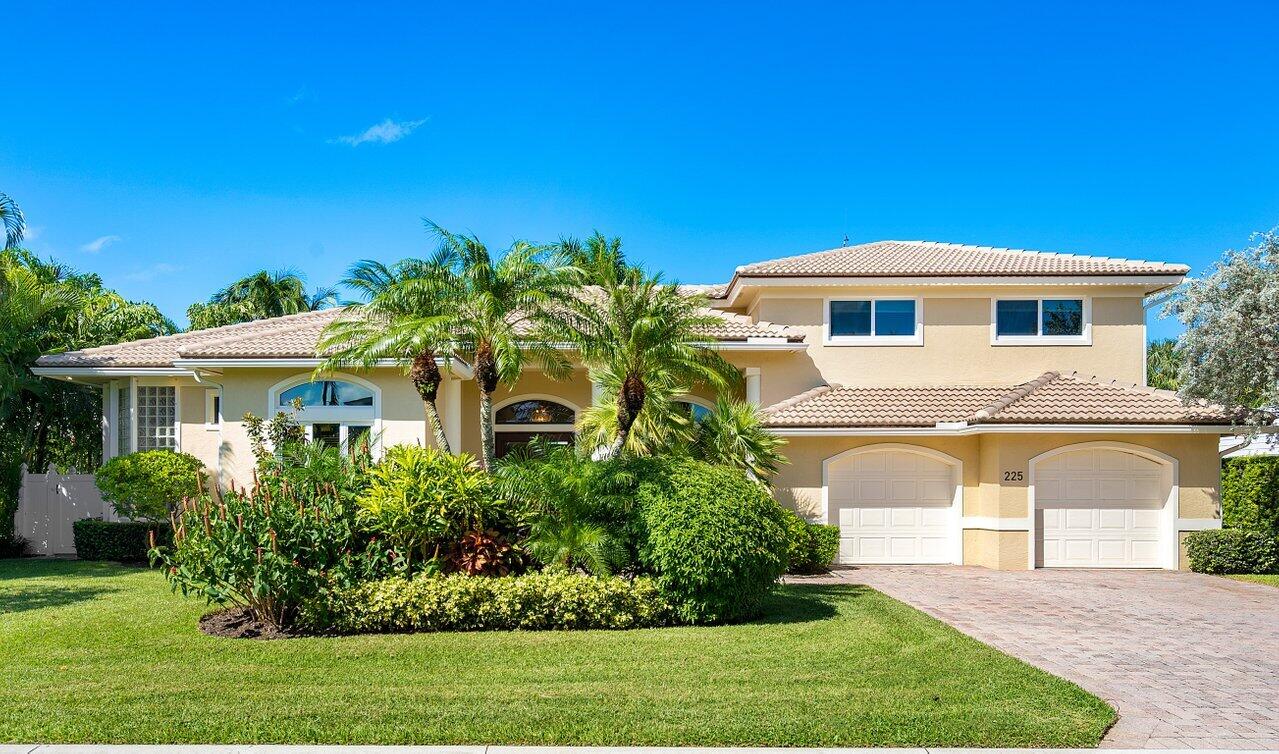 Call this pristine gem your home in much sought-after Jupiter Inlet Colony.
This 3 or 4 Bedroom, 4 Bathroom home was significantly remodeled. Featuring 14 ft ceilings w triple crown moldings, oversized Master Bedroom overlooking pool & patio, large updated Master Bath, a wood paneled office, updated kitchen with quartz countertops, family room w bookshelves and surround sound leading out to patio and pool – perfect for entertaining friends and family.  The second floor features two large bedrooms plus loft and 2 full baths. Deeded Beach Access with entrance to the beach only steps away.  Updates include: New Roof, Impact Windows & Doors installed in 2021. Kitchen & Bath renovated in 2022. Outdoor living area & heated pool renovated in 2019. Membership available to Jupiter Inlet Beach Club