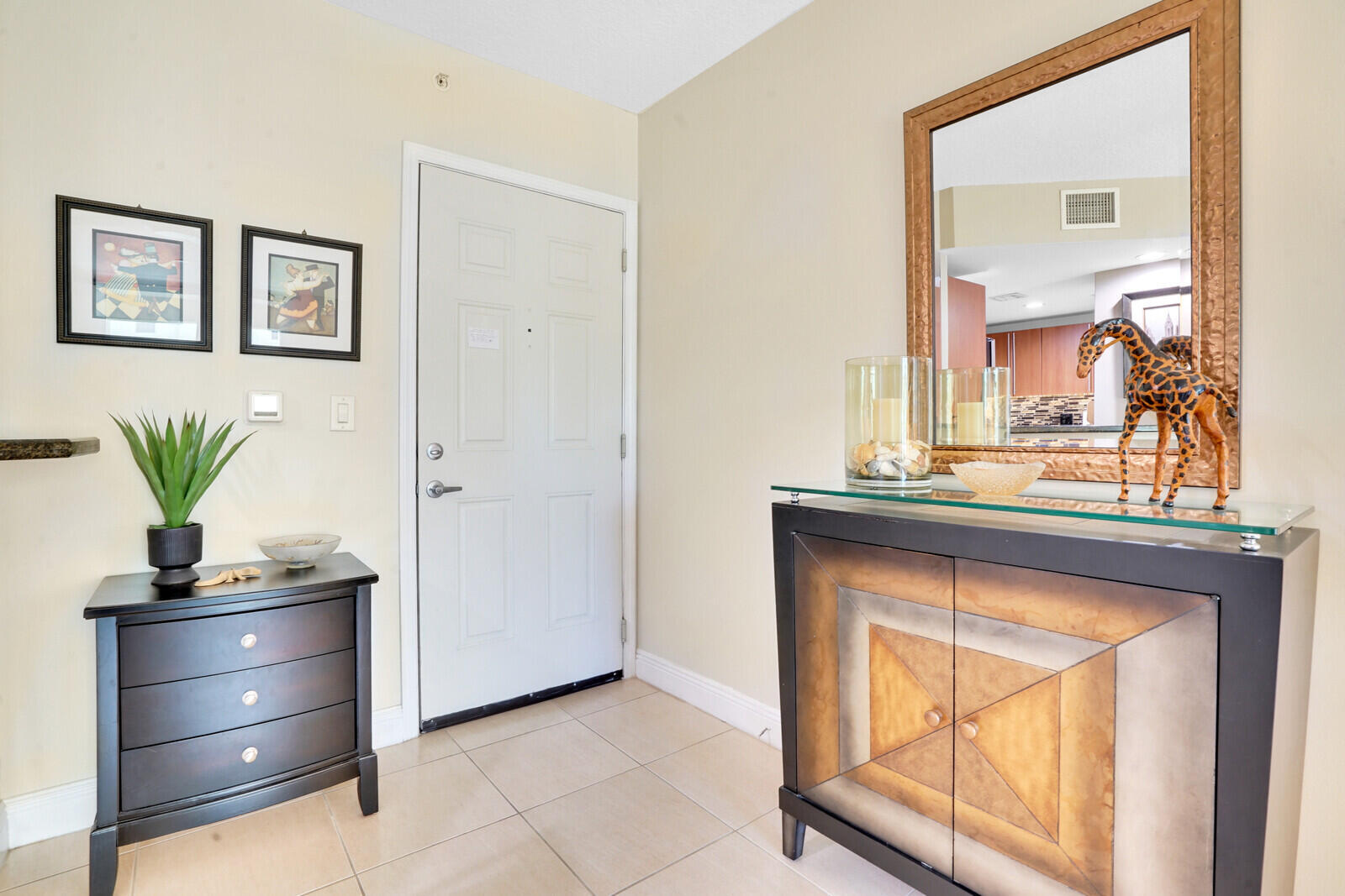 610 CLEMATIS CONDO - Residential Lease