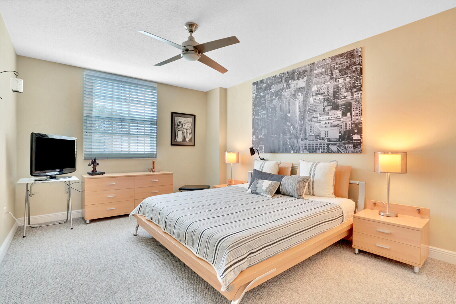 610 CLEMATIS CONDO - Residential Lease