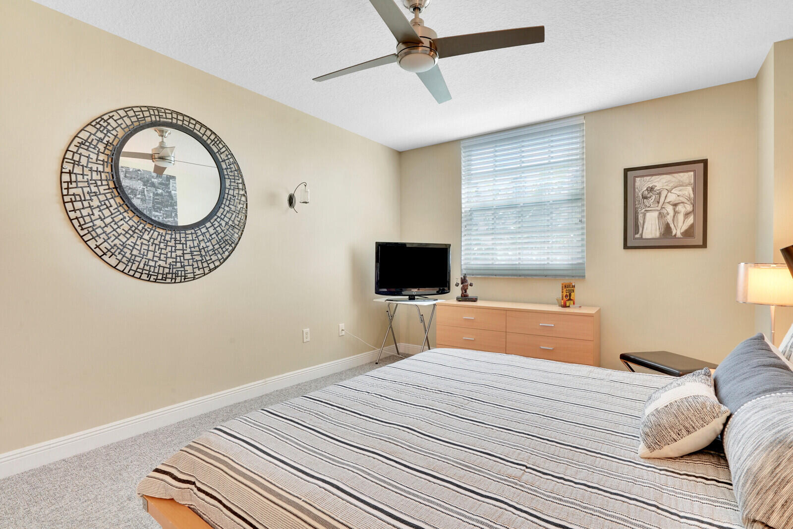 610 CLEMATIS CONDO - Residential Lease