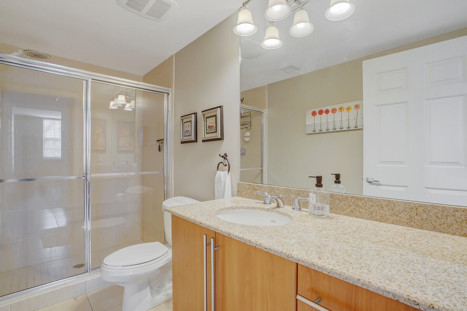 610 CLEMATIS CONDO - Residential Lease
