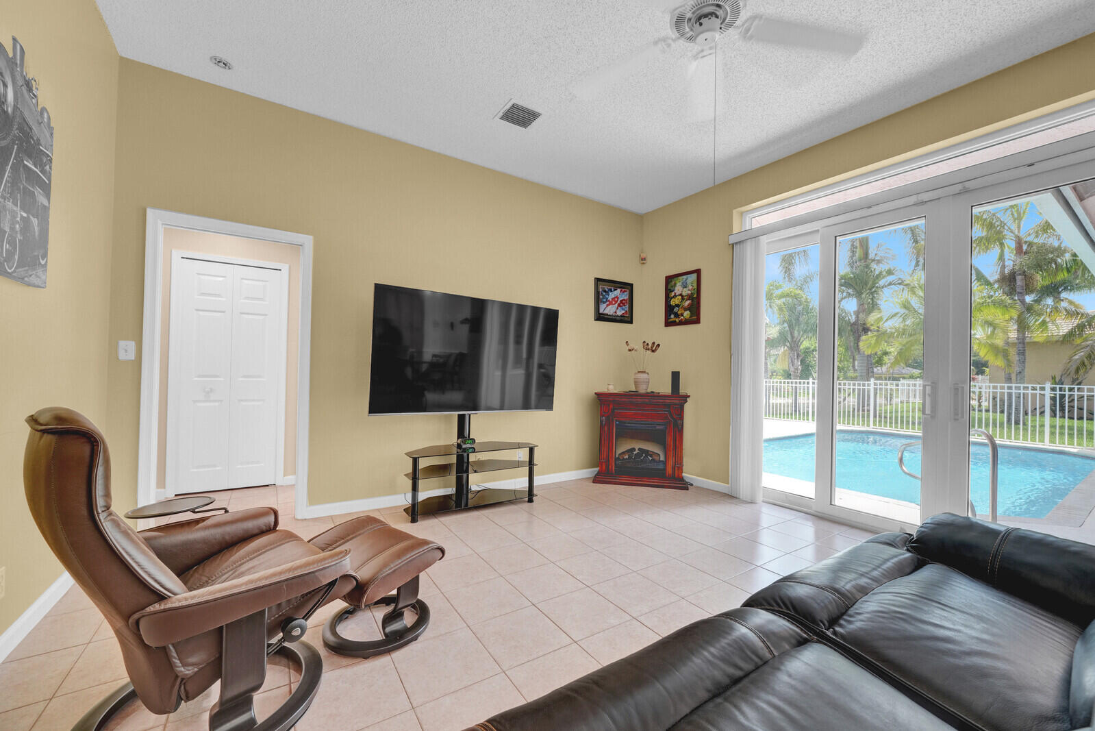 CORAL CREEK REPLAT NO 2 - Residential