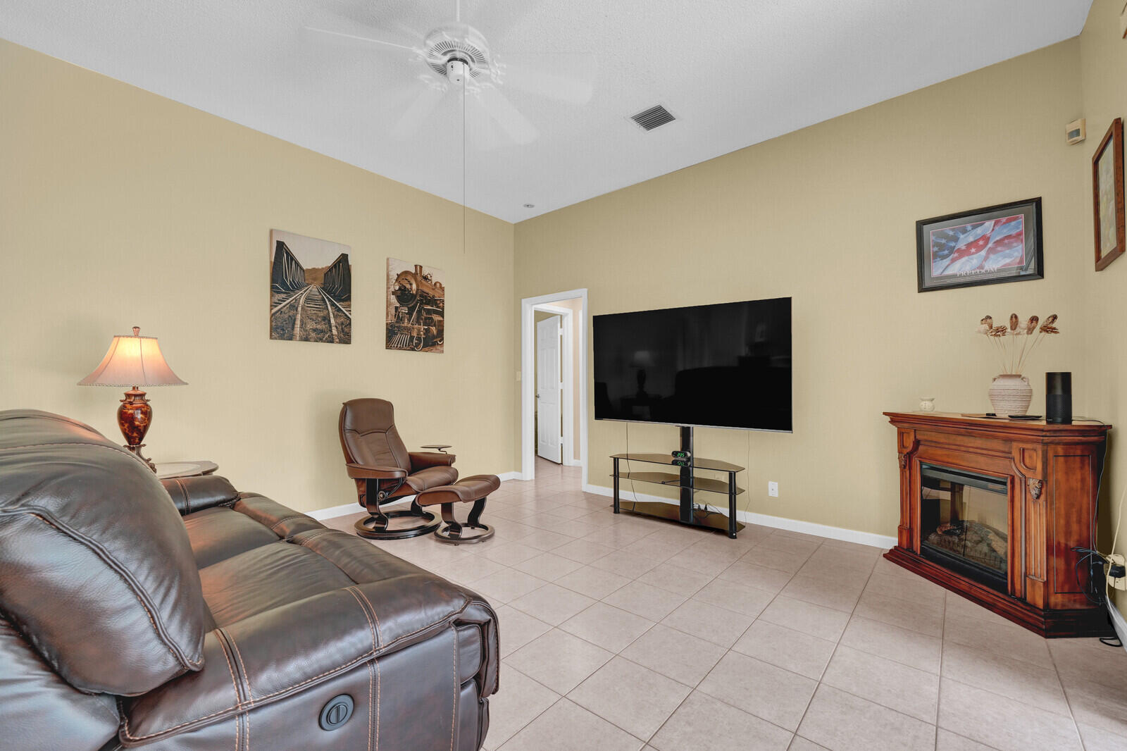 CORAL CREEK REPLAT NO 2 - Residential