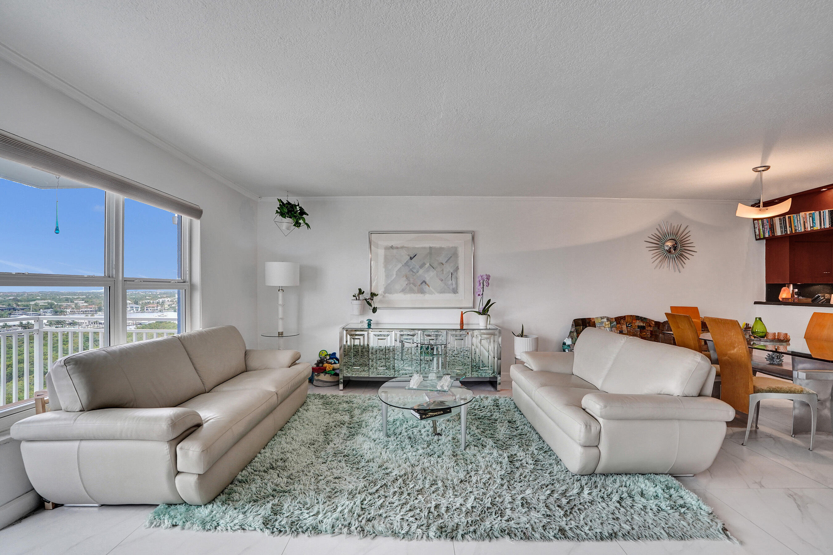 CARLTON TOWER CONDO - Residential Lease
