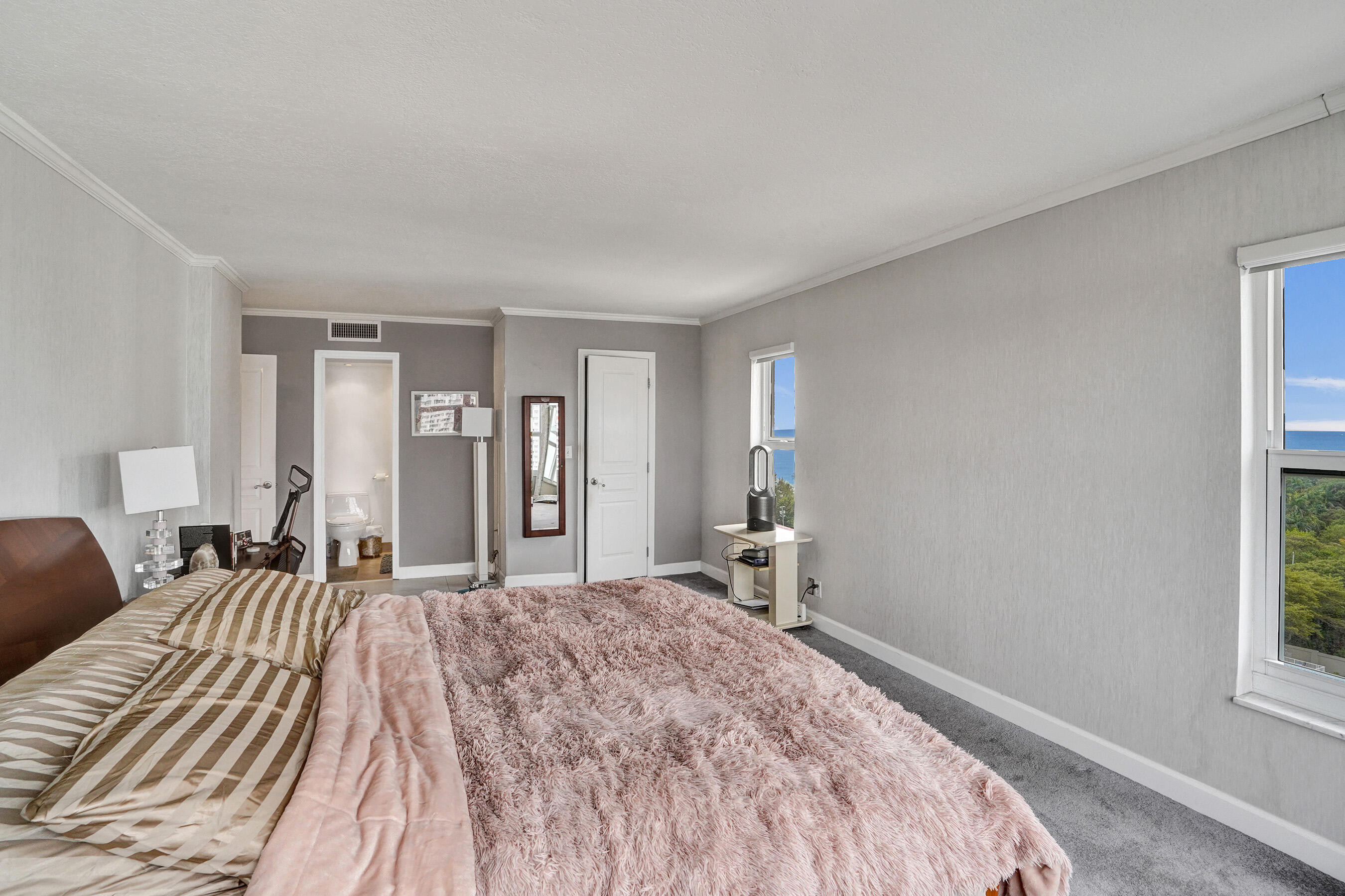 CARLTON TOWER CONDO - Residential Lease