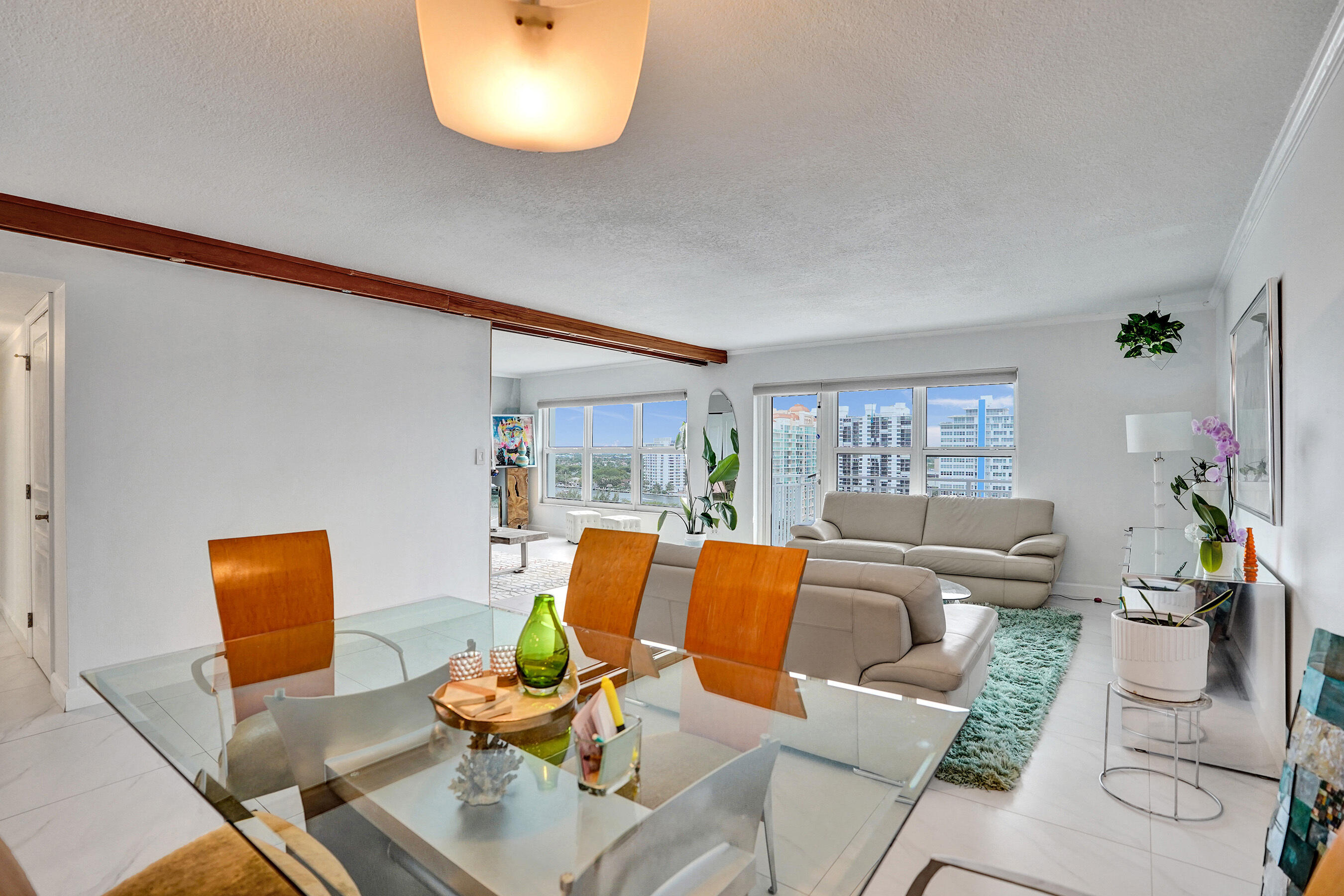 CARLTON TOWER CONDO - Residential Lease