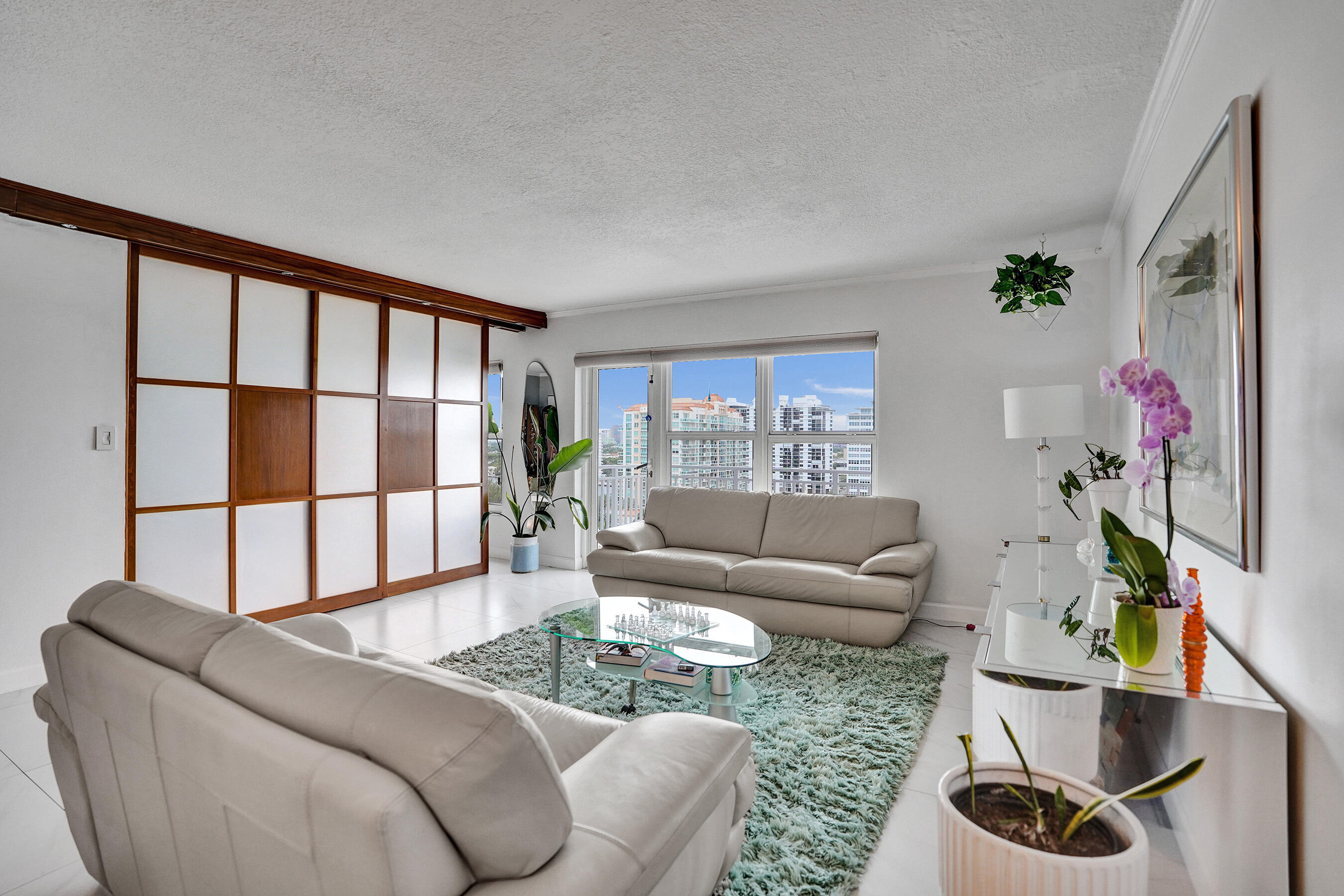 CARLTON TOWER CONDO - Residential Lease