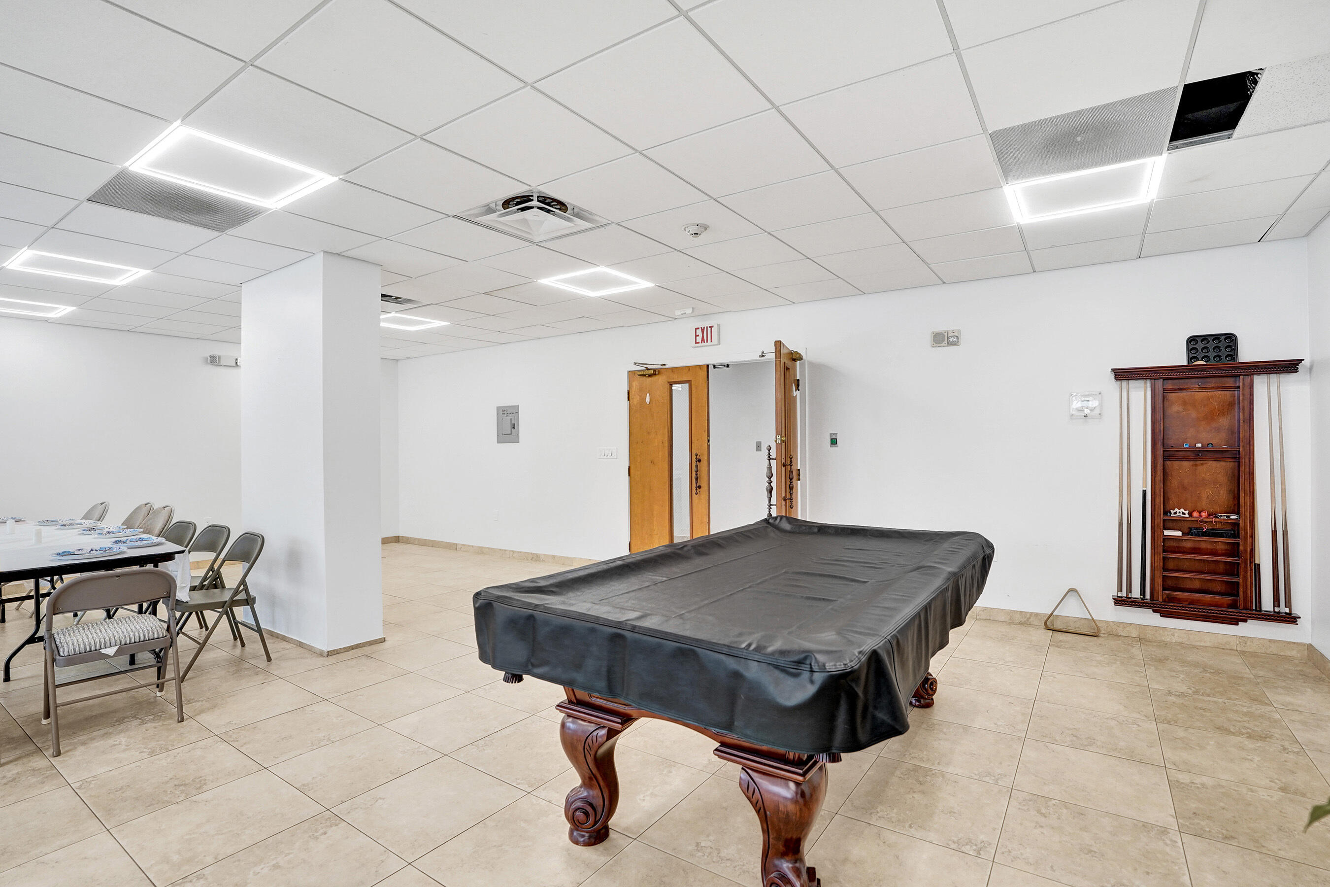 CARLTON TOWER CONDO - Residential Lease
