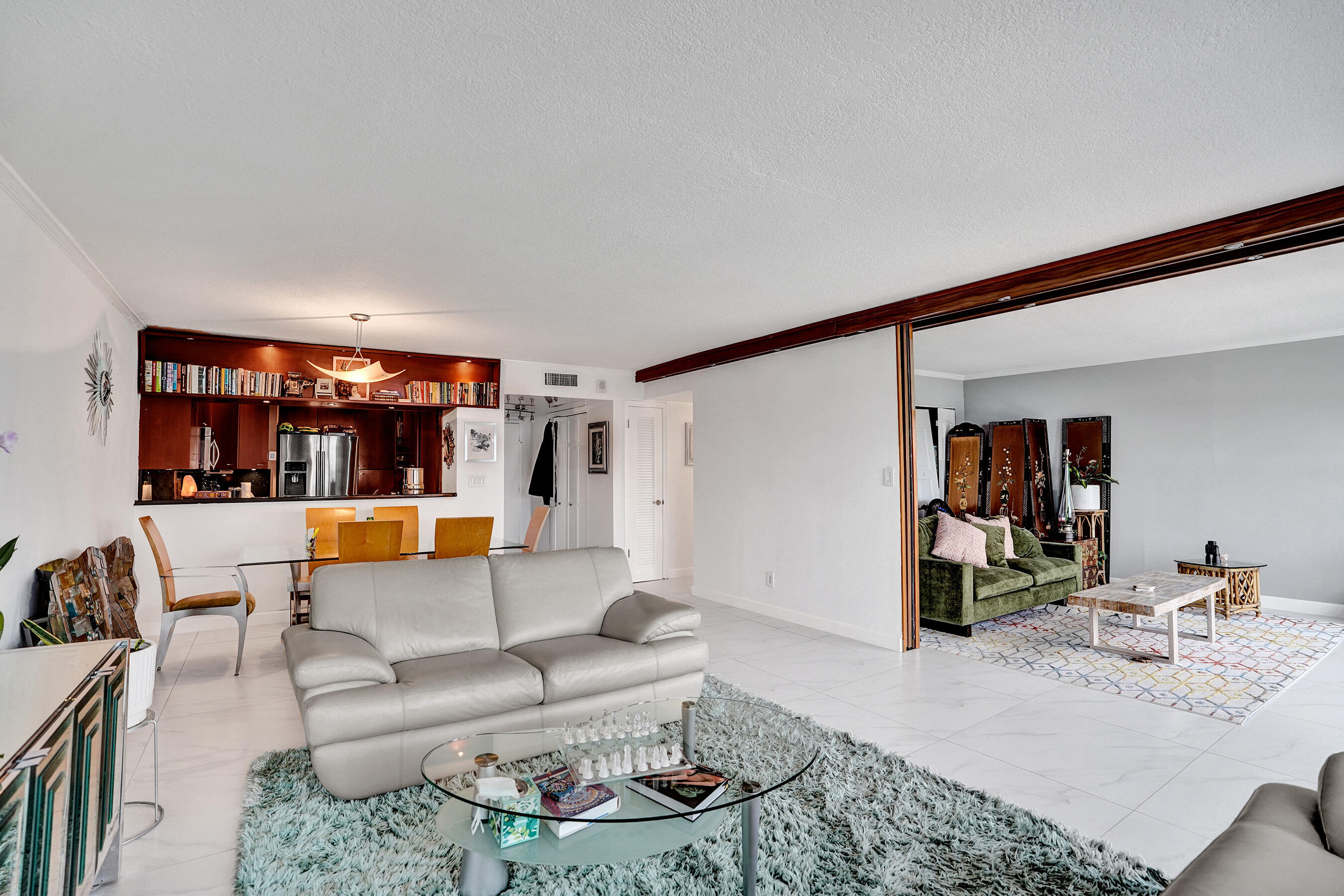 CARLTON TOWER CONDO - Residential Lease
