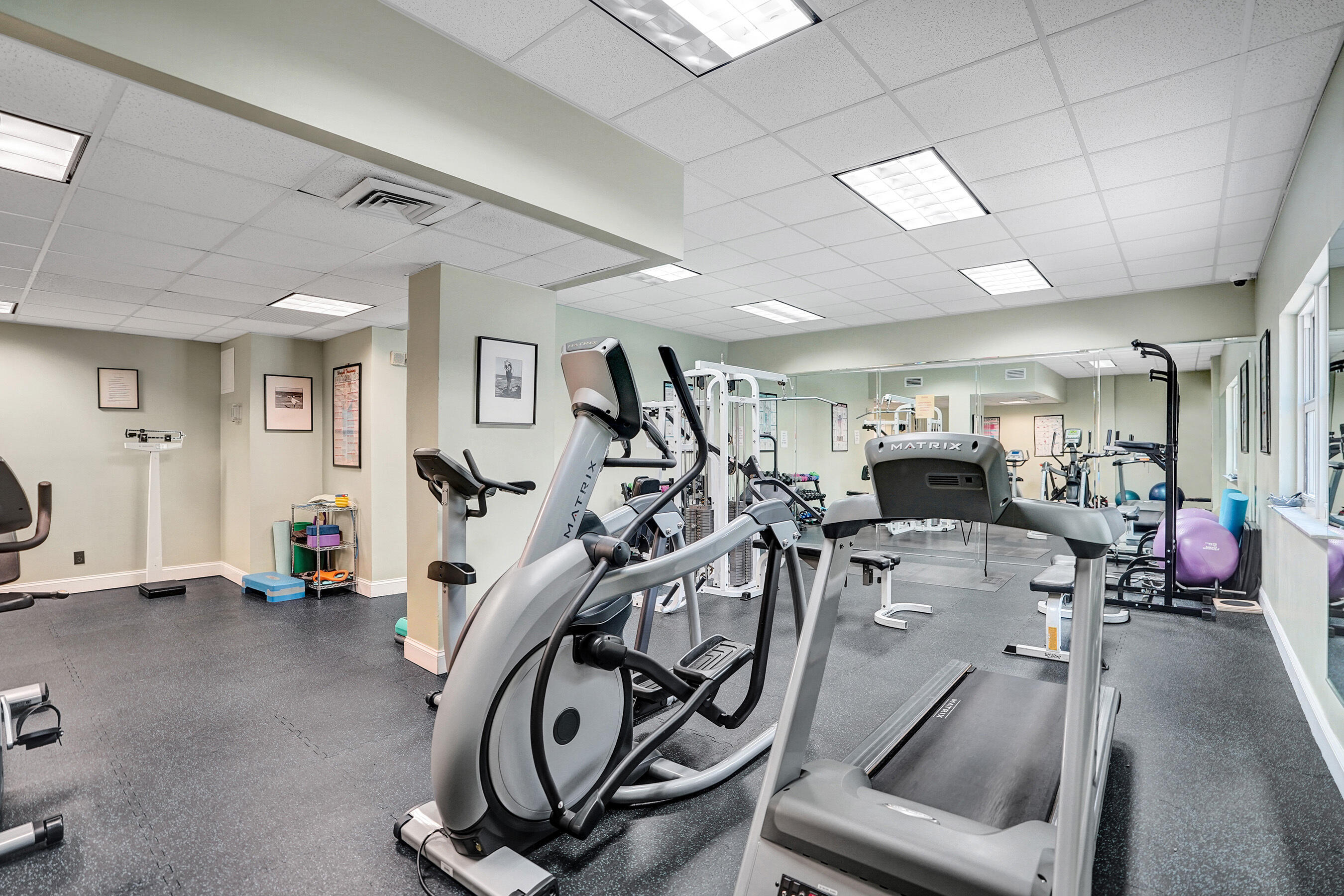 CARLTON TOWER CONDO - Residential Lease
