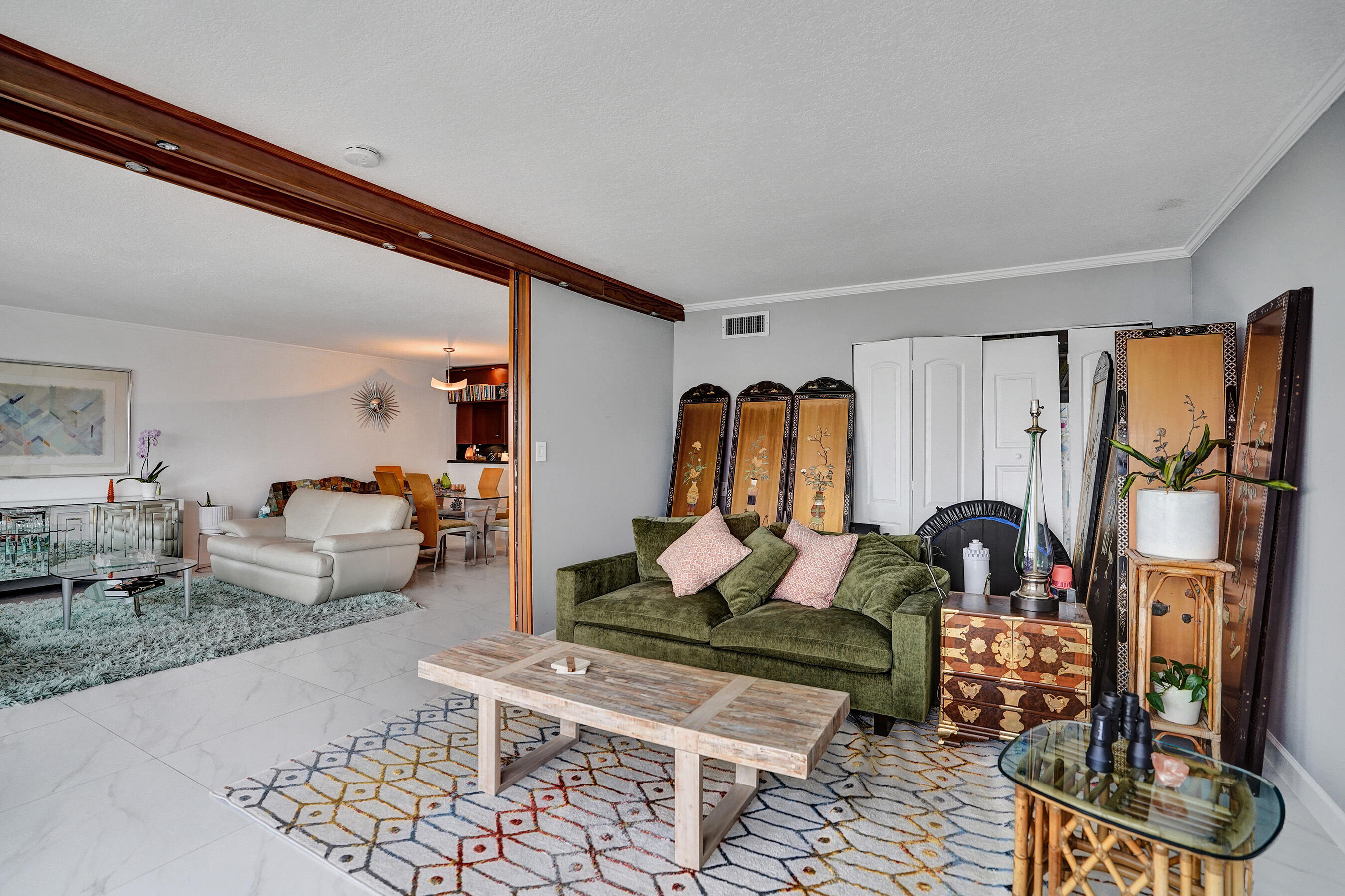 CARLTON TOWER CONDO - Residential Lease
