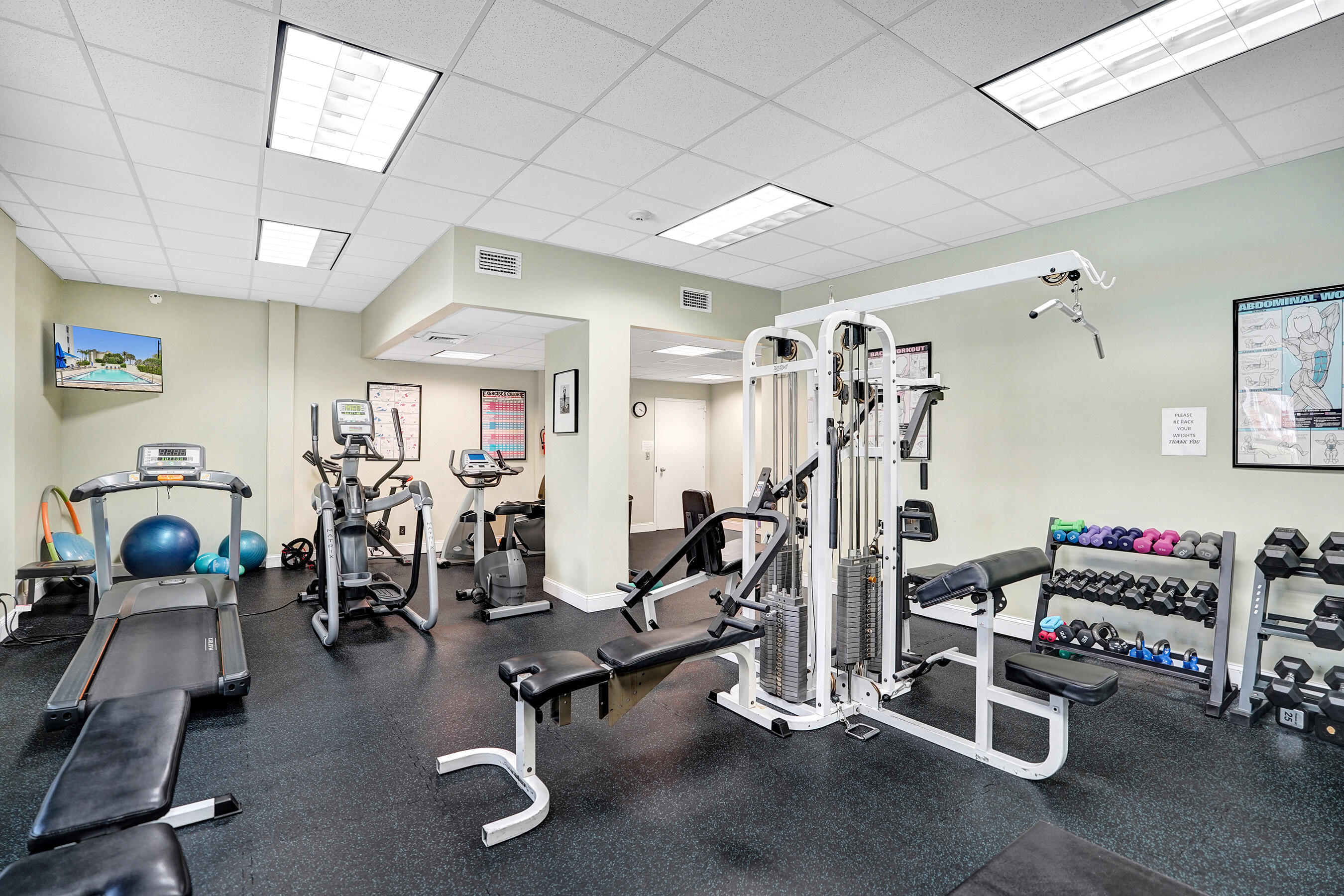 CARLTON TOWER CONDO - Residential Lease
