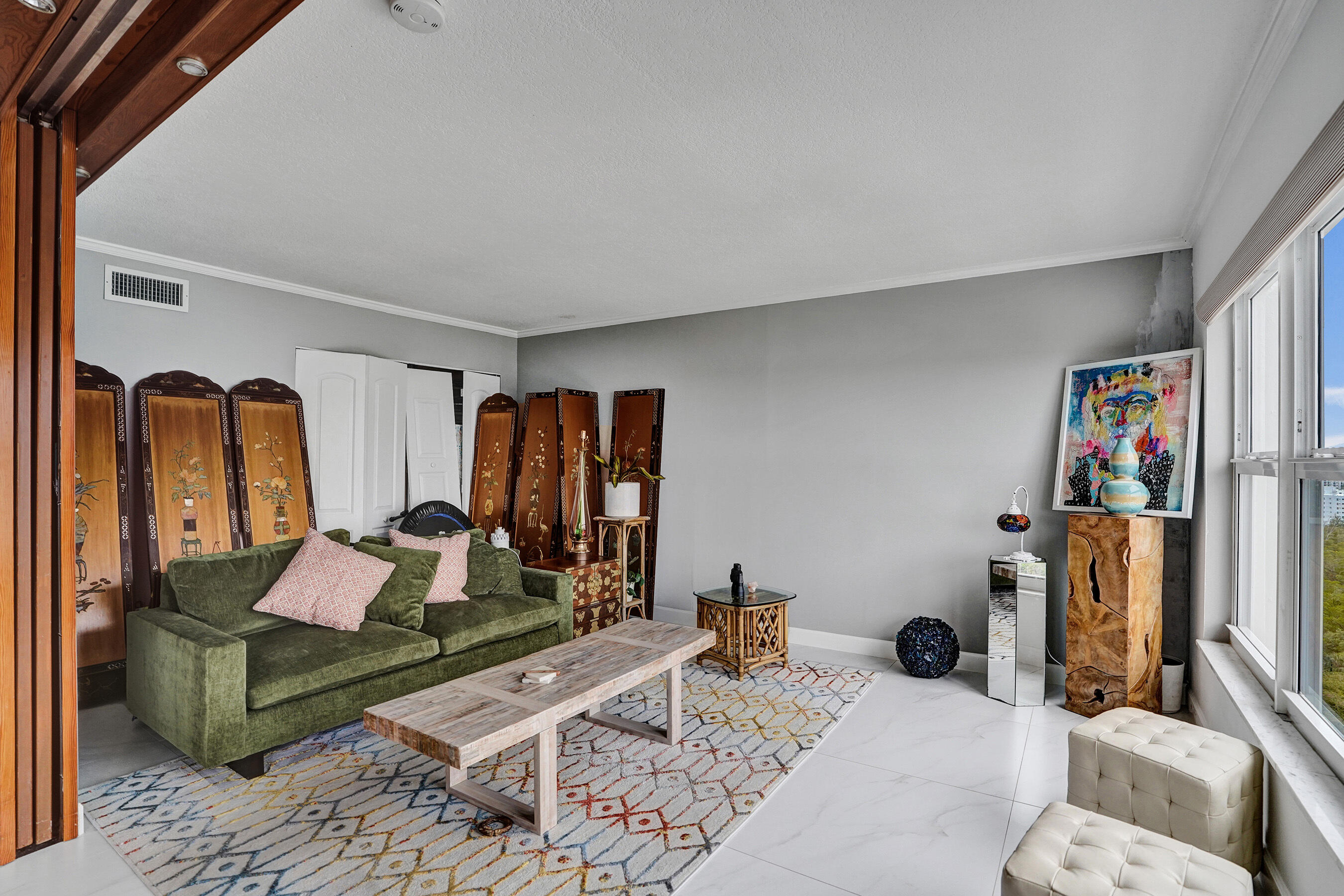 CARLTON TOWER CONDO - Residential Lease