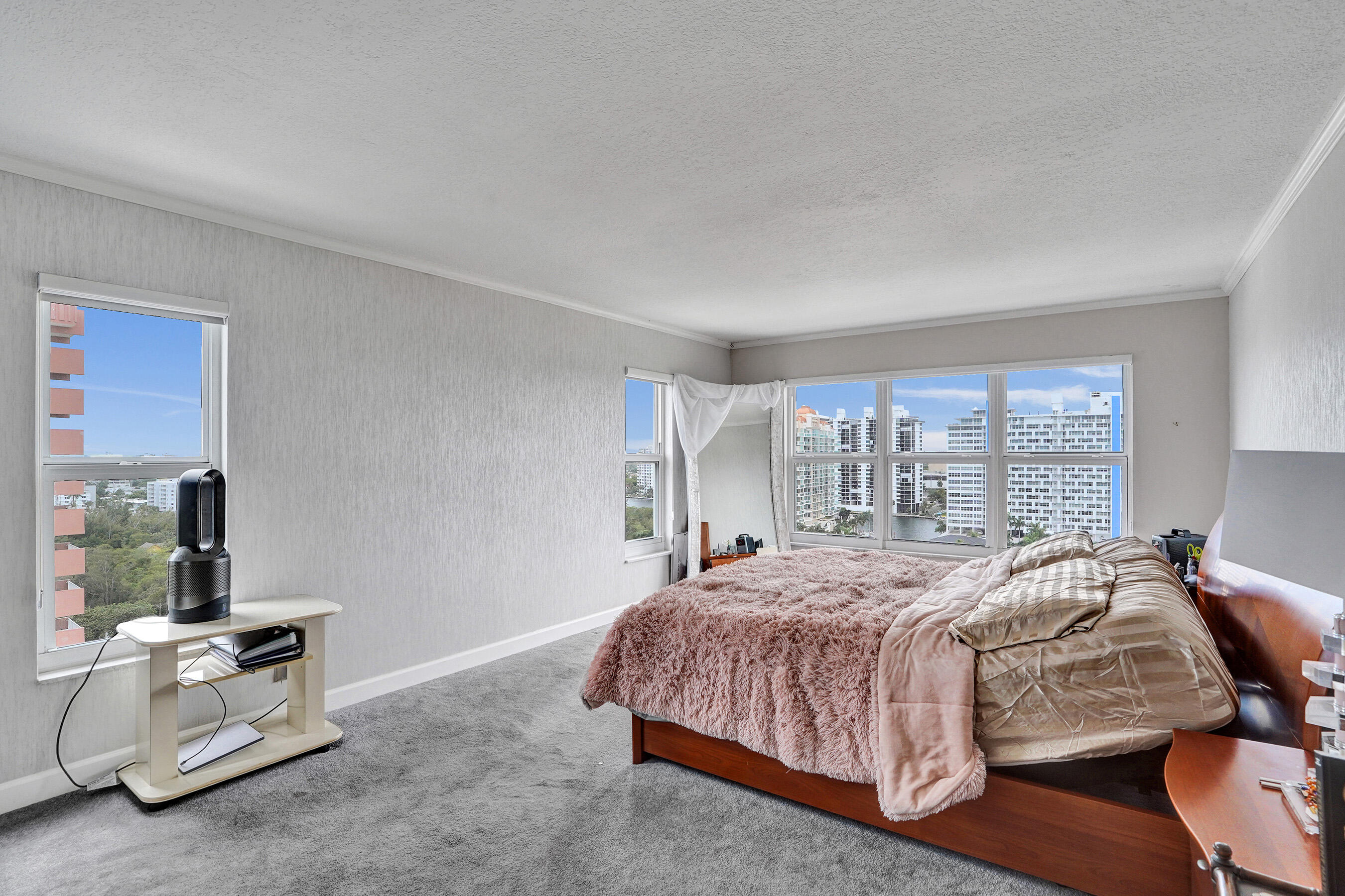 CARLTON TOWER CONDO - Residential Lease
