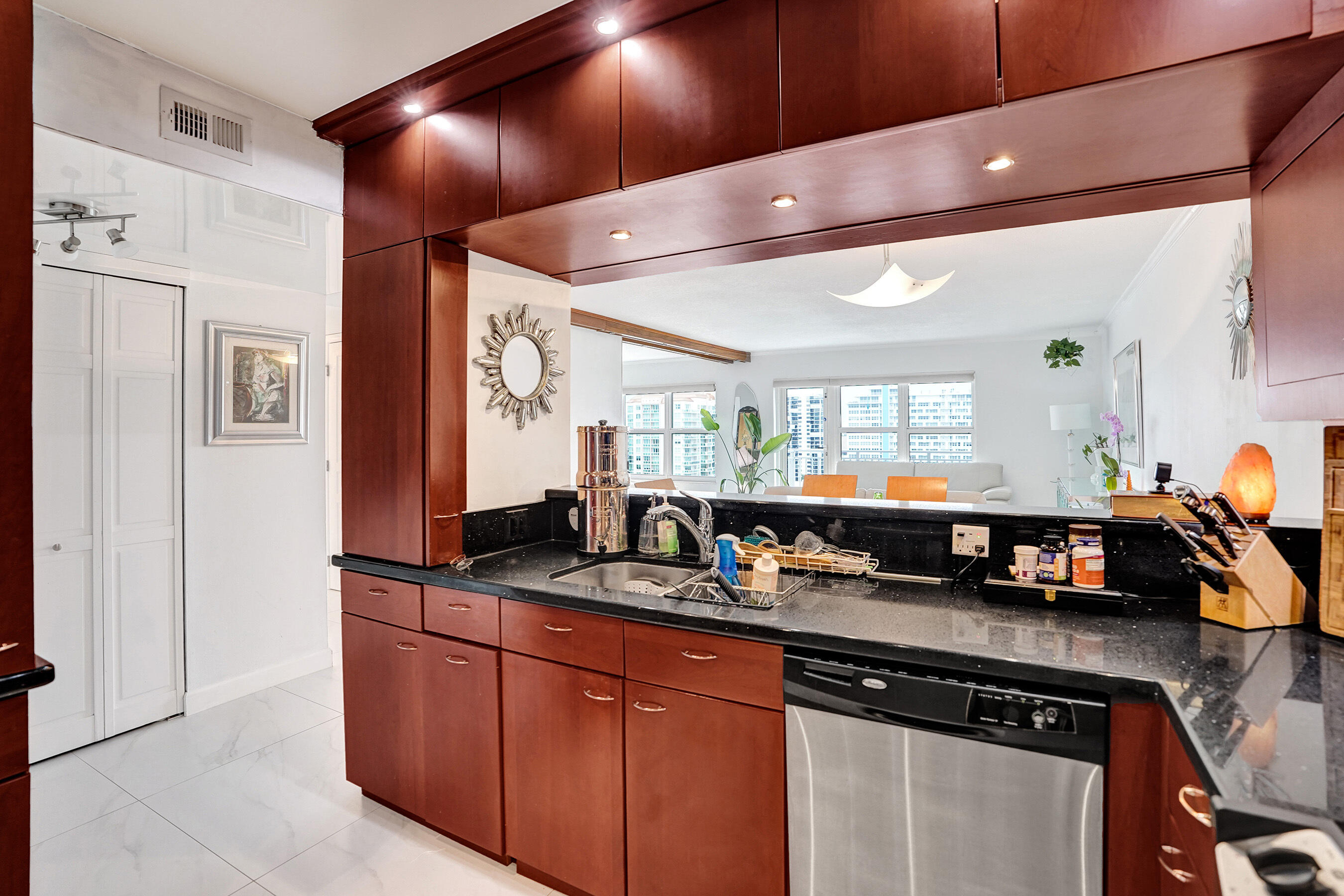 CARLTON TOWER CONDO - Residential Lease