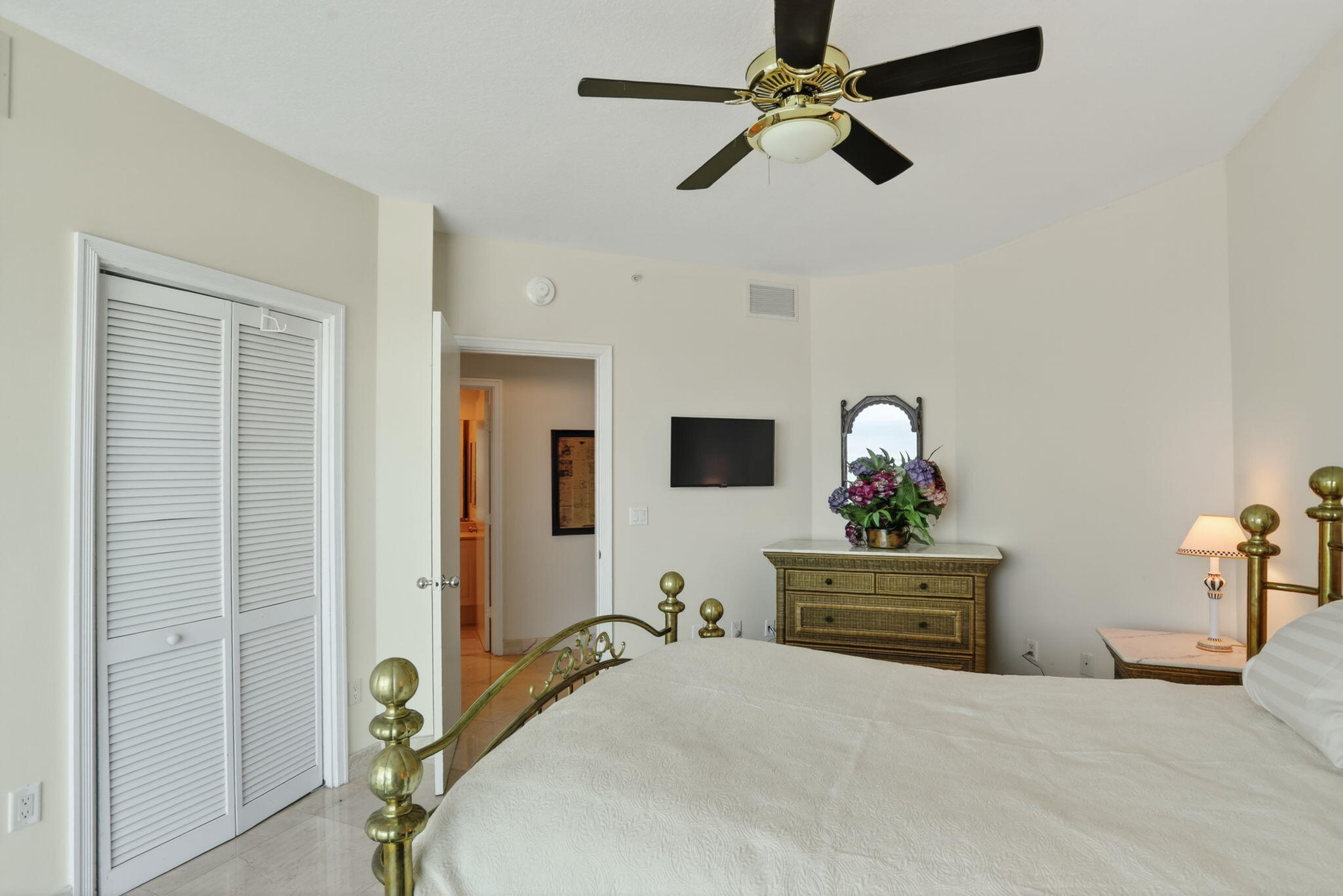 CRISTELLE CAY - Residential