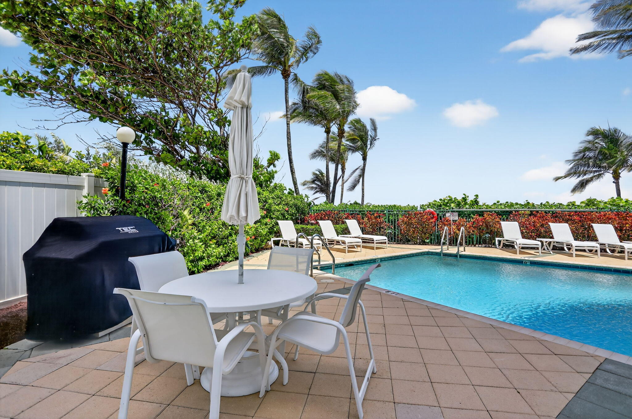 CRISTELLE CAY - Residential
