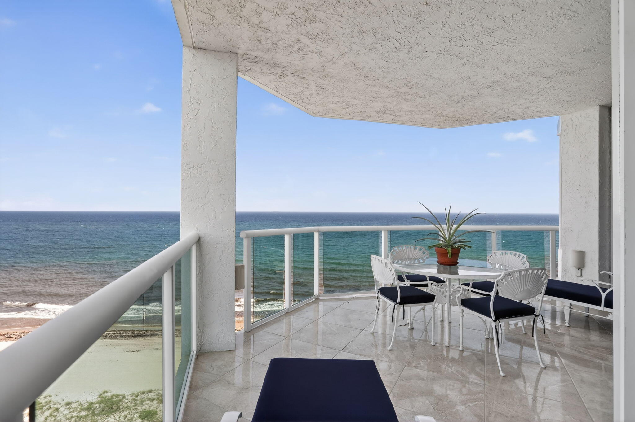 CRISTELLE CAY - Residential