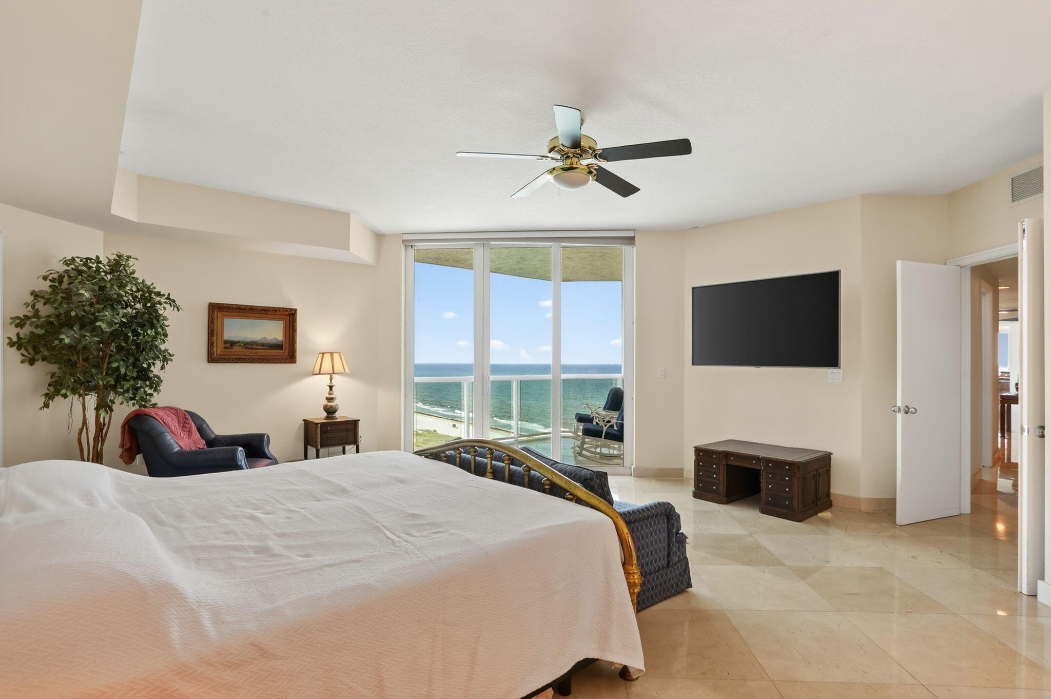 CRISTELLE CAY - Residential
