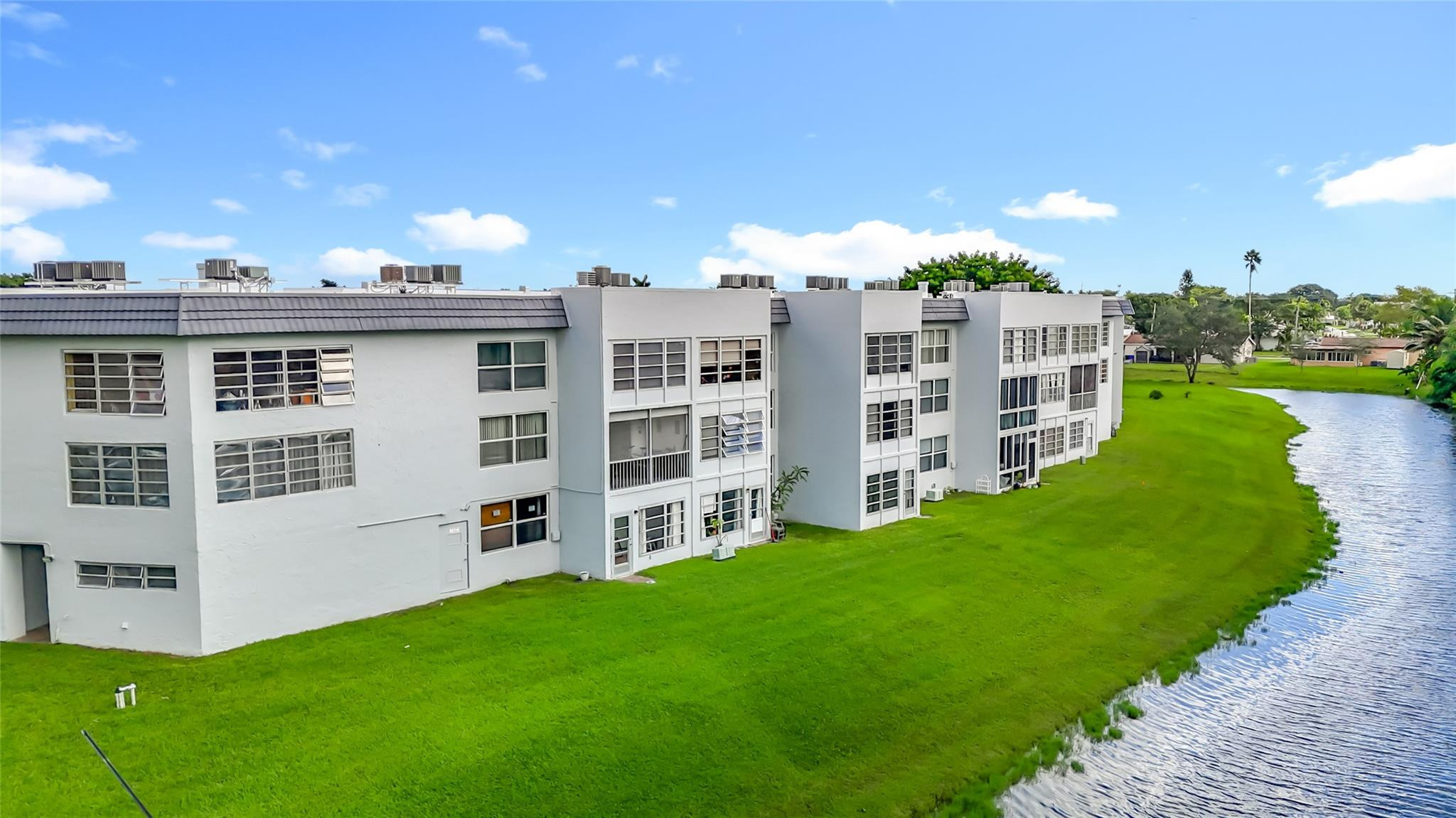 ROYAL PARK GARDENS - Residential