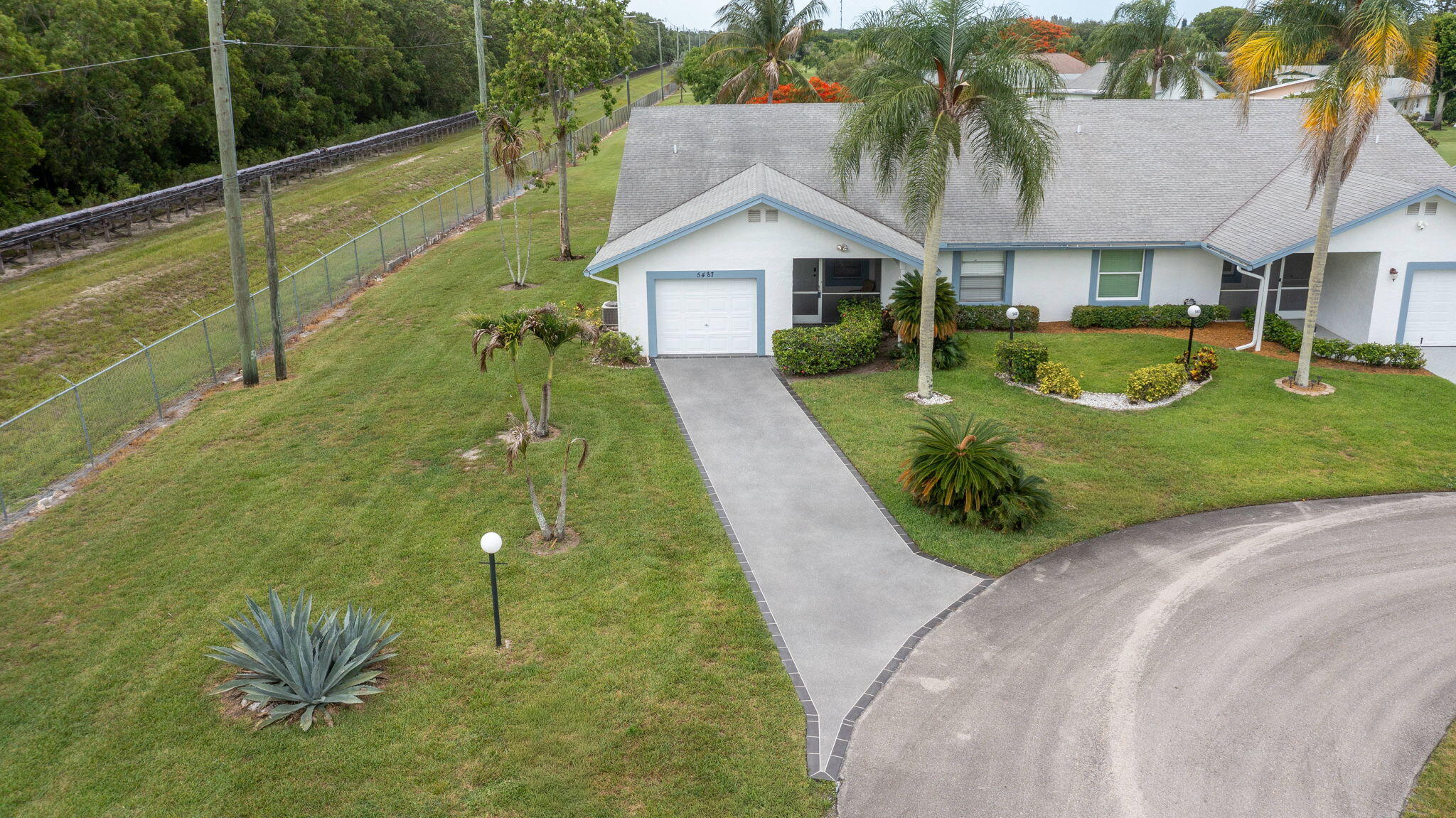 CYPRESS LAKES 9 - Residential