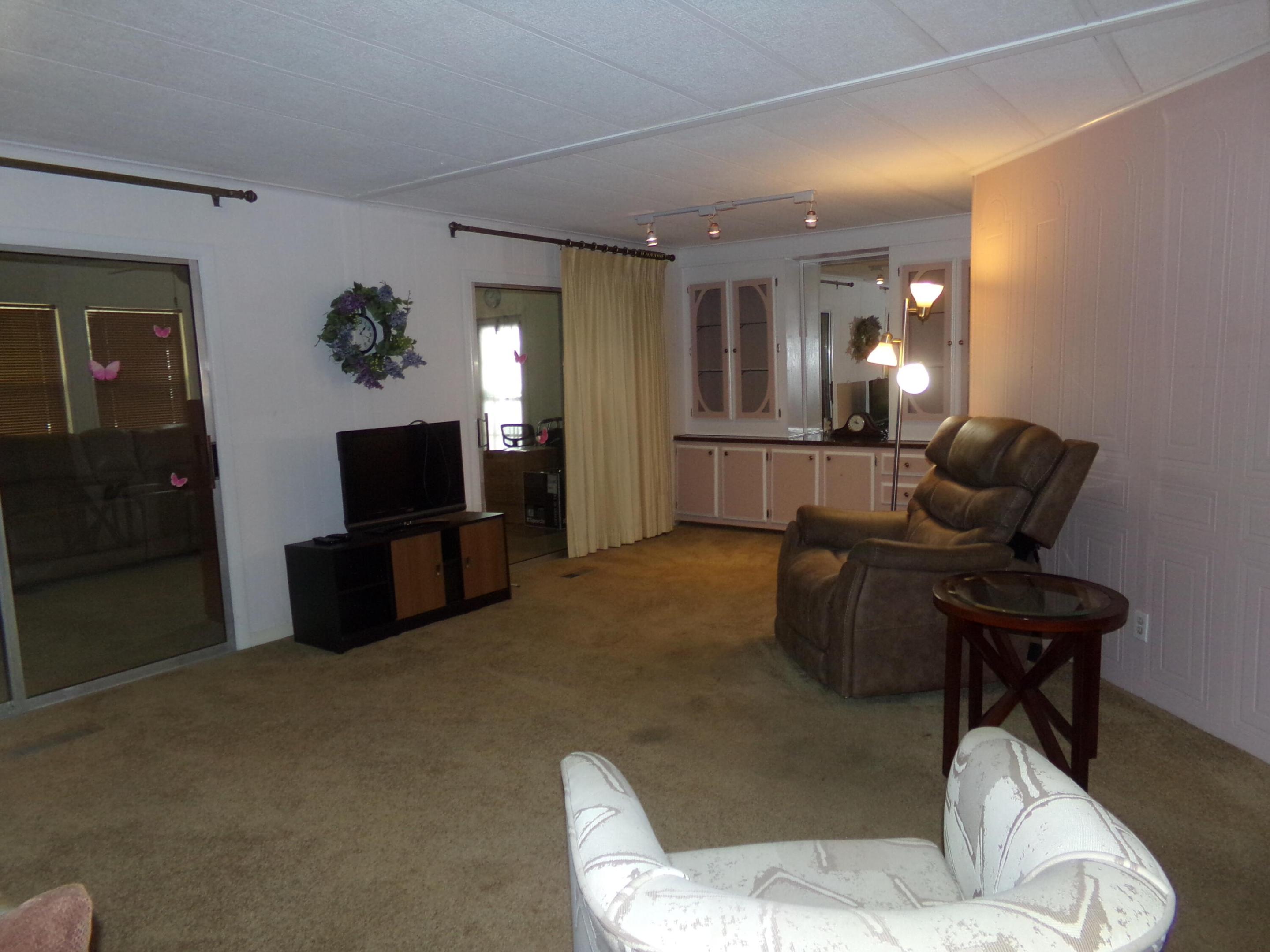 JAMAICA BAY MOBILE HOME CO OP - Residential
