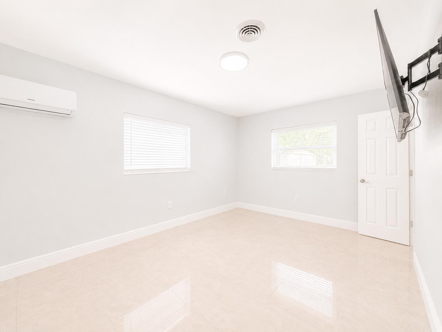 BOULEVARD HEIGHTS SEC 14 REPLAT - Residential Lease