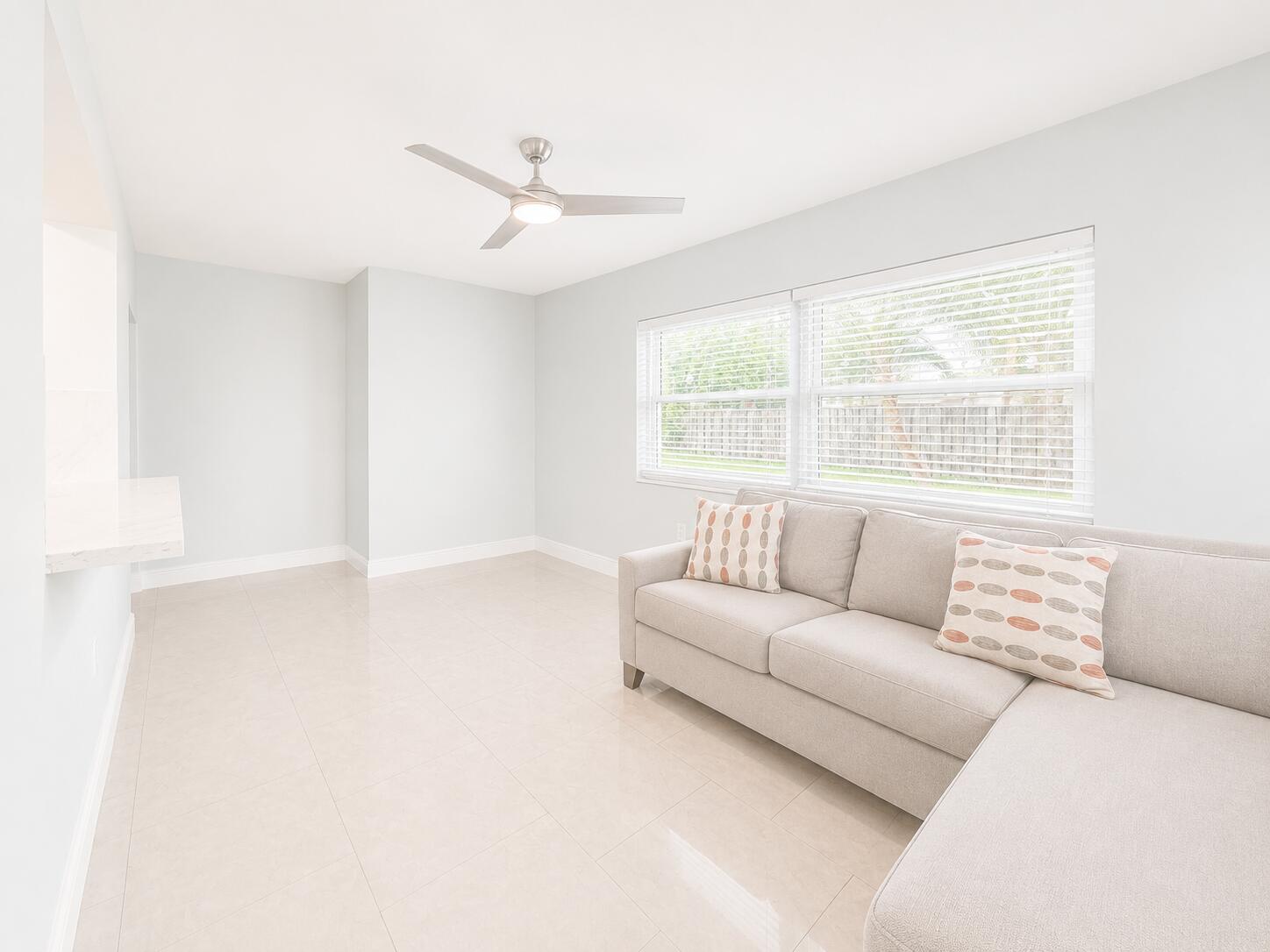 BOULEVARD HEIGHTS SEC 14 REPLAT - Residential Lease
