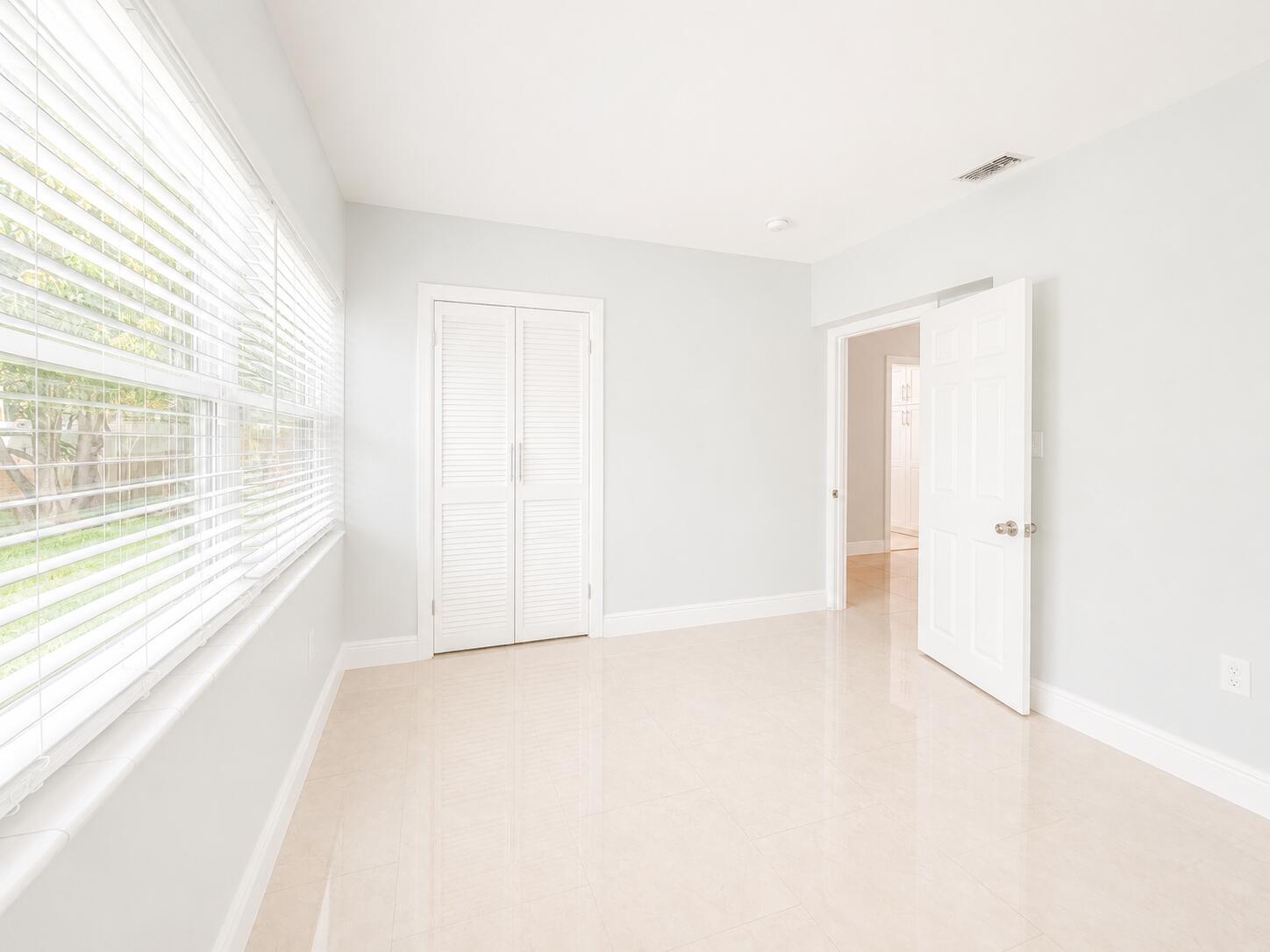 BOULEVARD HEIGHTS SEC 14 REPLAT - Residential Lease