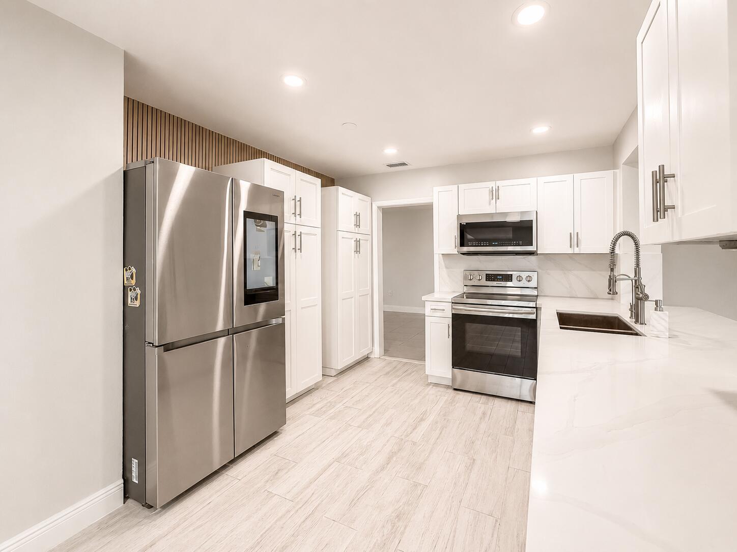 BOULEVARD HEIGHTS SEC 14 REPLAT - Residential Lease