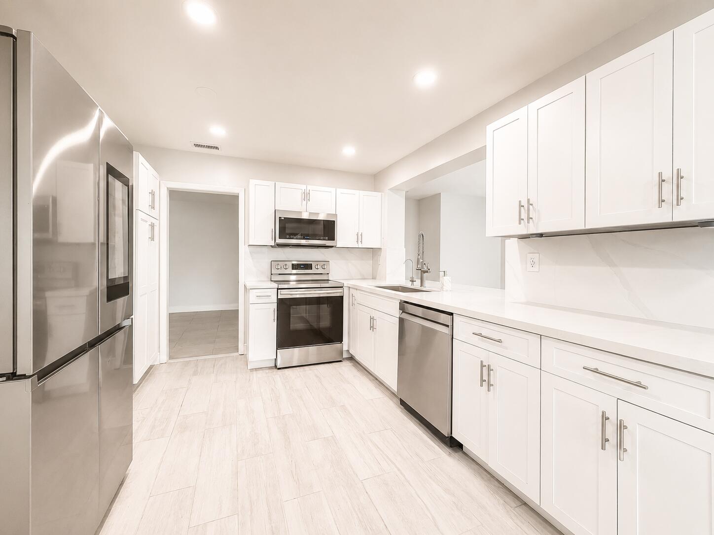 BOULEVARD HEIGHTS SEC 14 REPLAT - Residential Lease