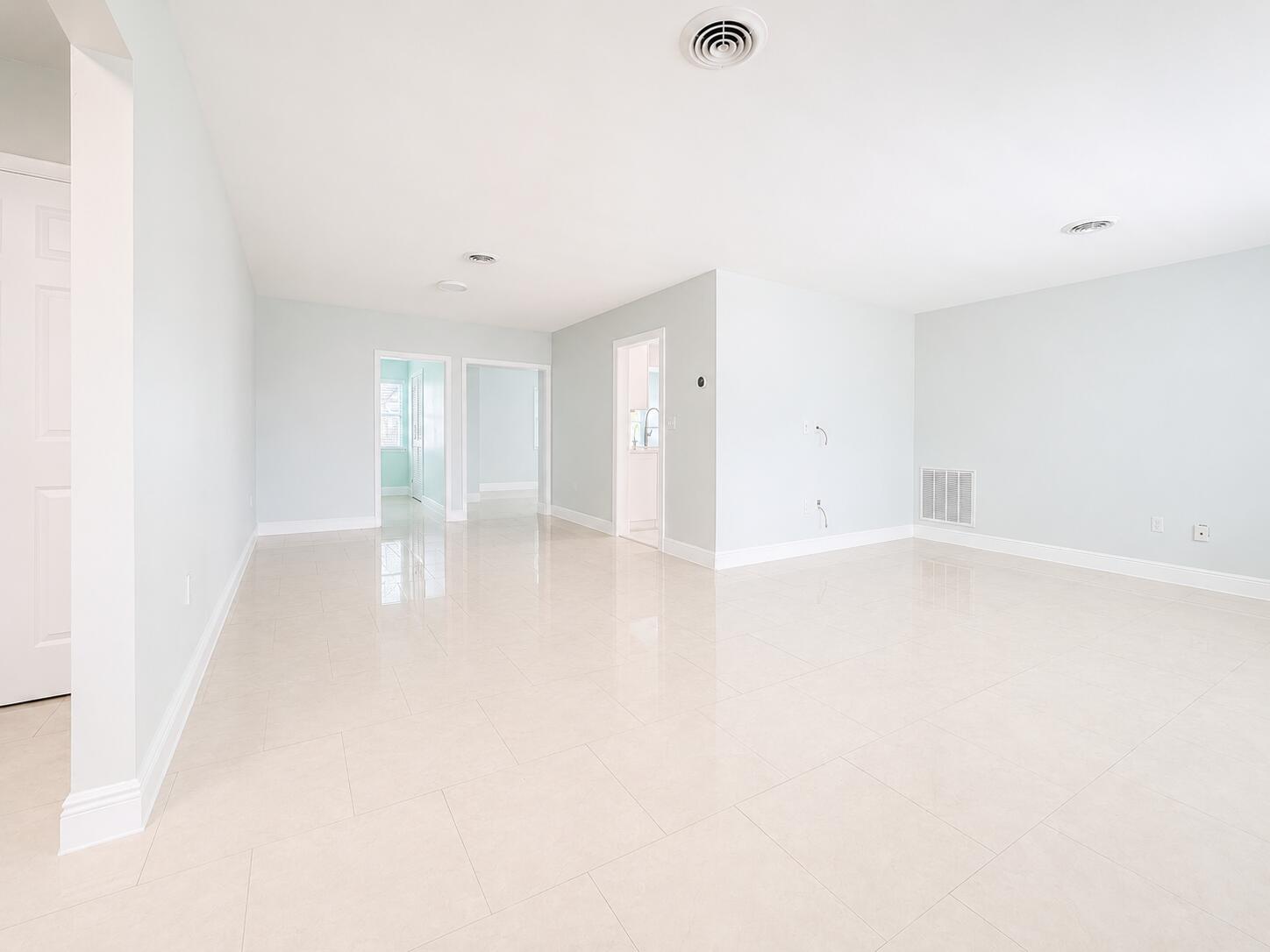 BOULEVARD HEIGHTS SEC 14 REPLAT - Residential Lease